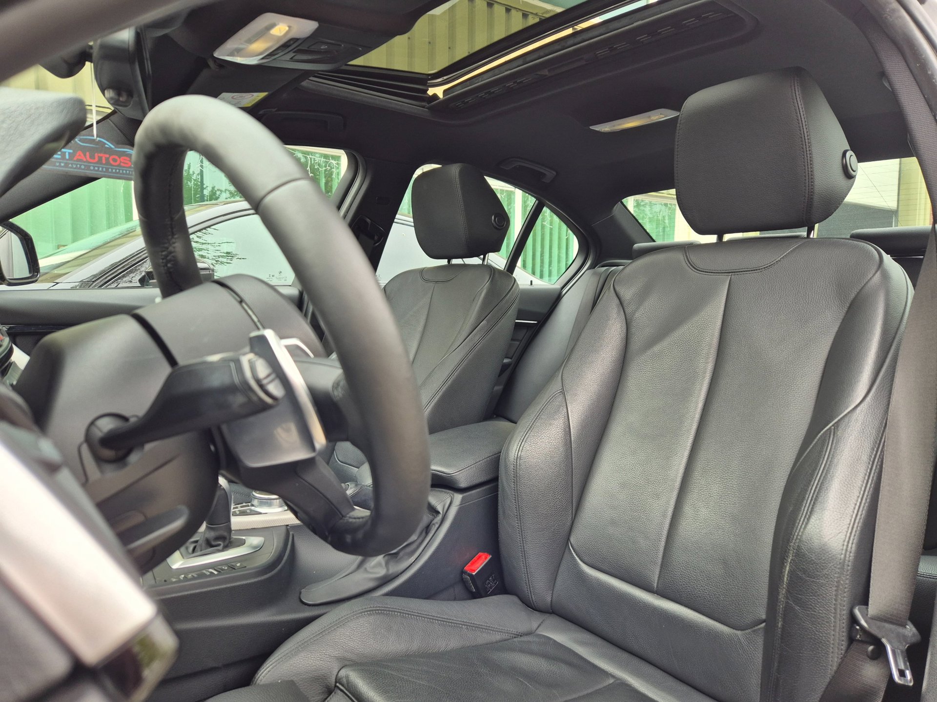 Foto van BMW 330i