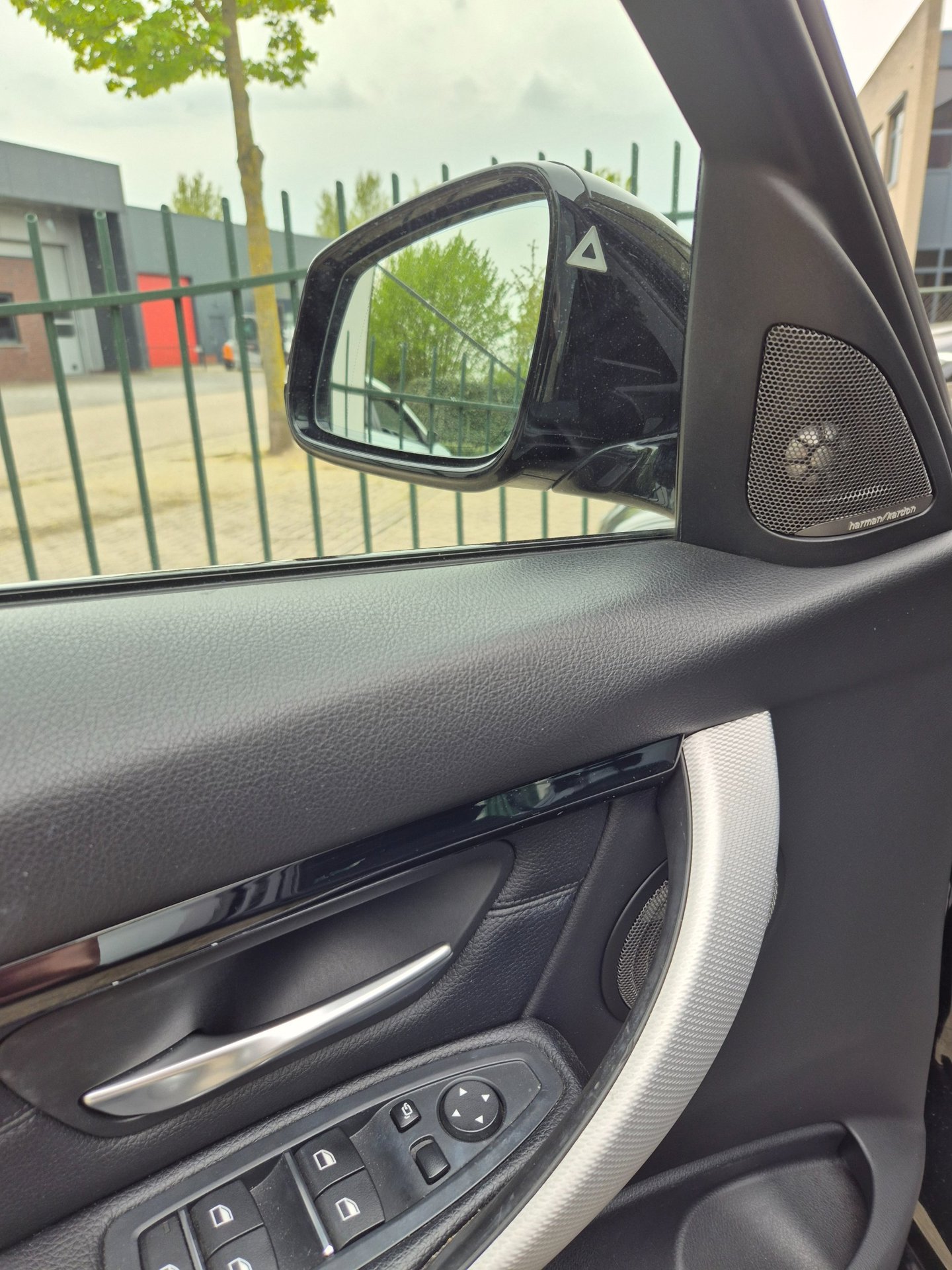 Foto van BMW 330i