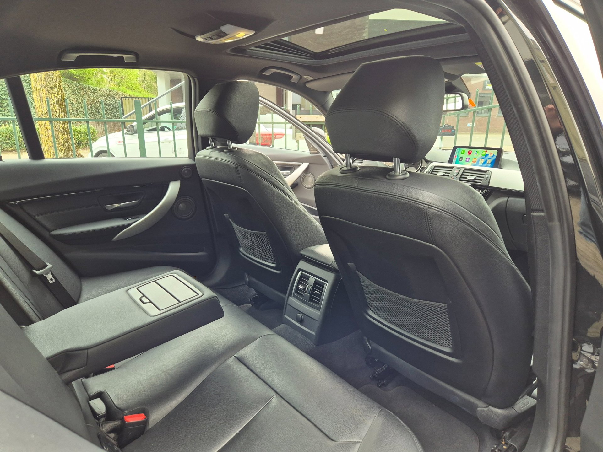 Foto van BMW 330i