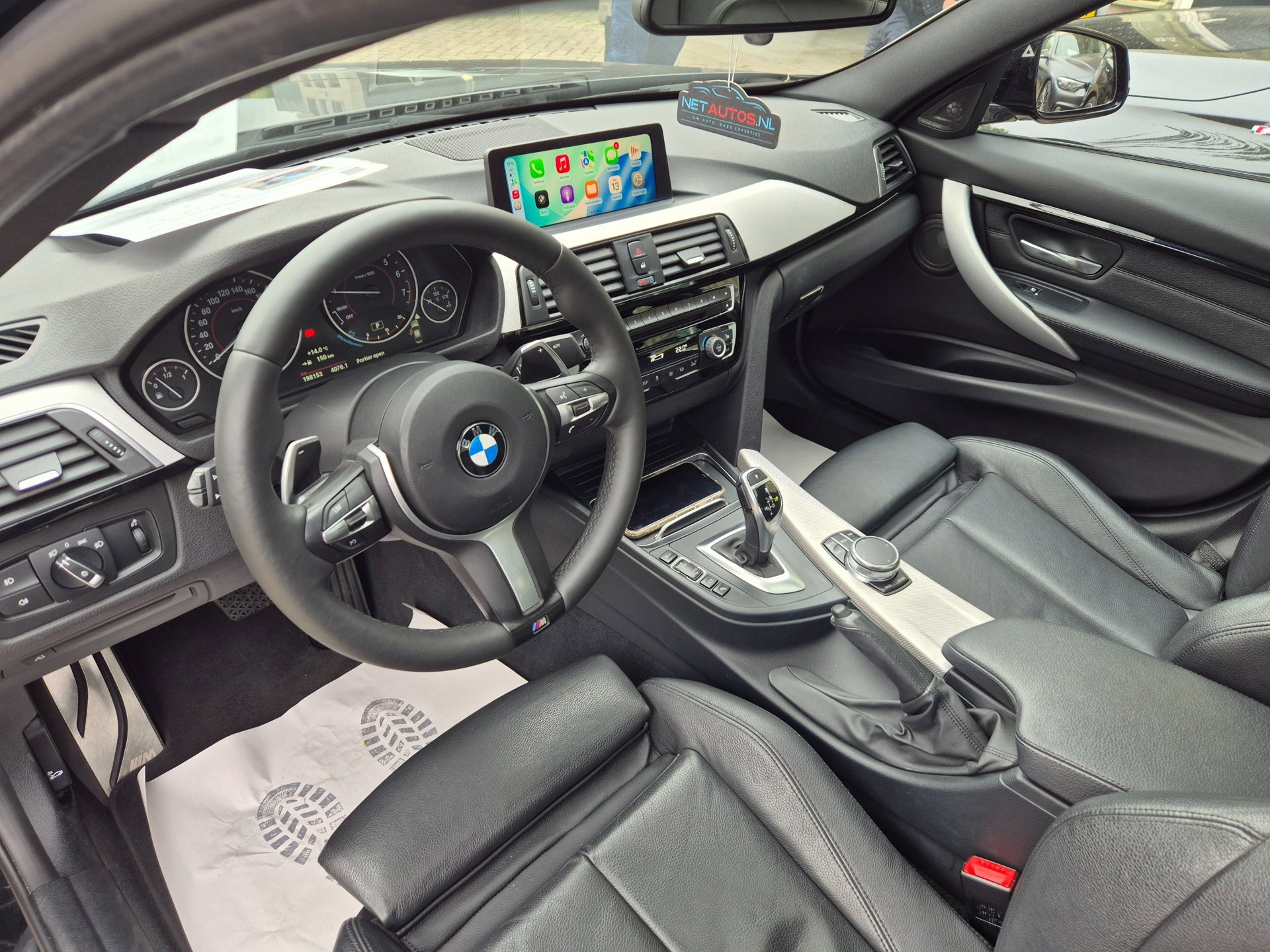 Foto van BMW 330i