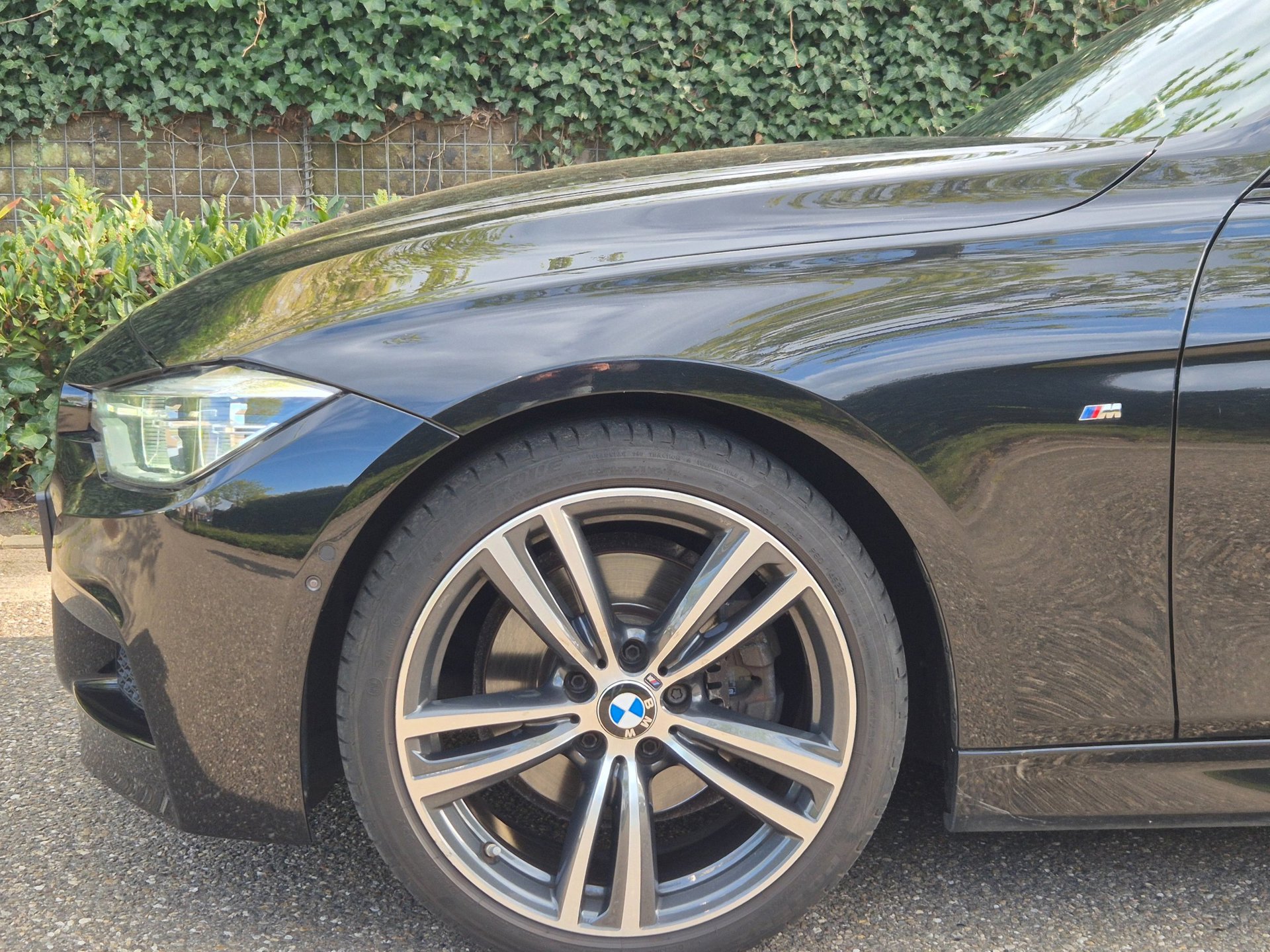 Foto van BMW 330i
