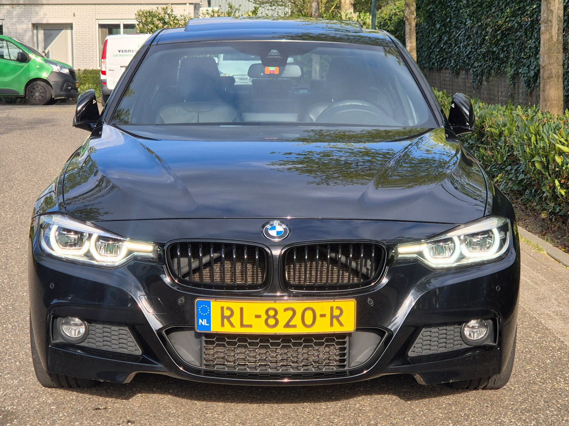 Foto van BMW 330i