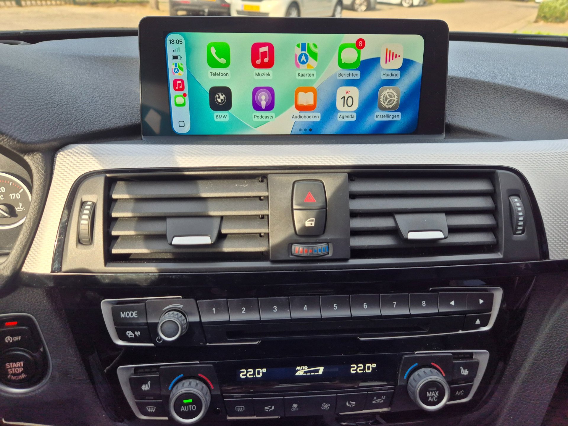 Foto van BMW 330i
