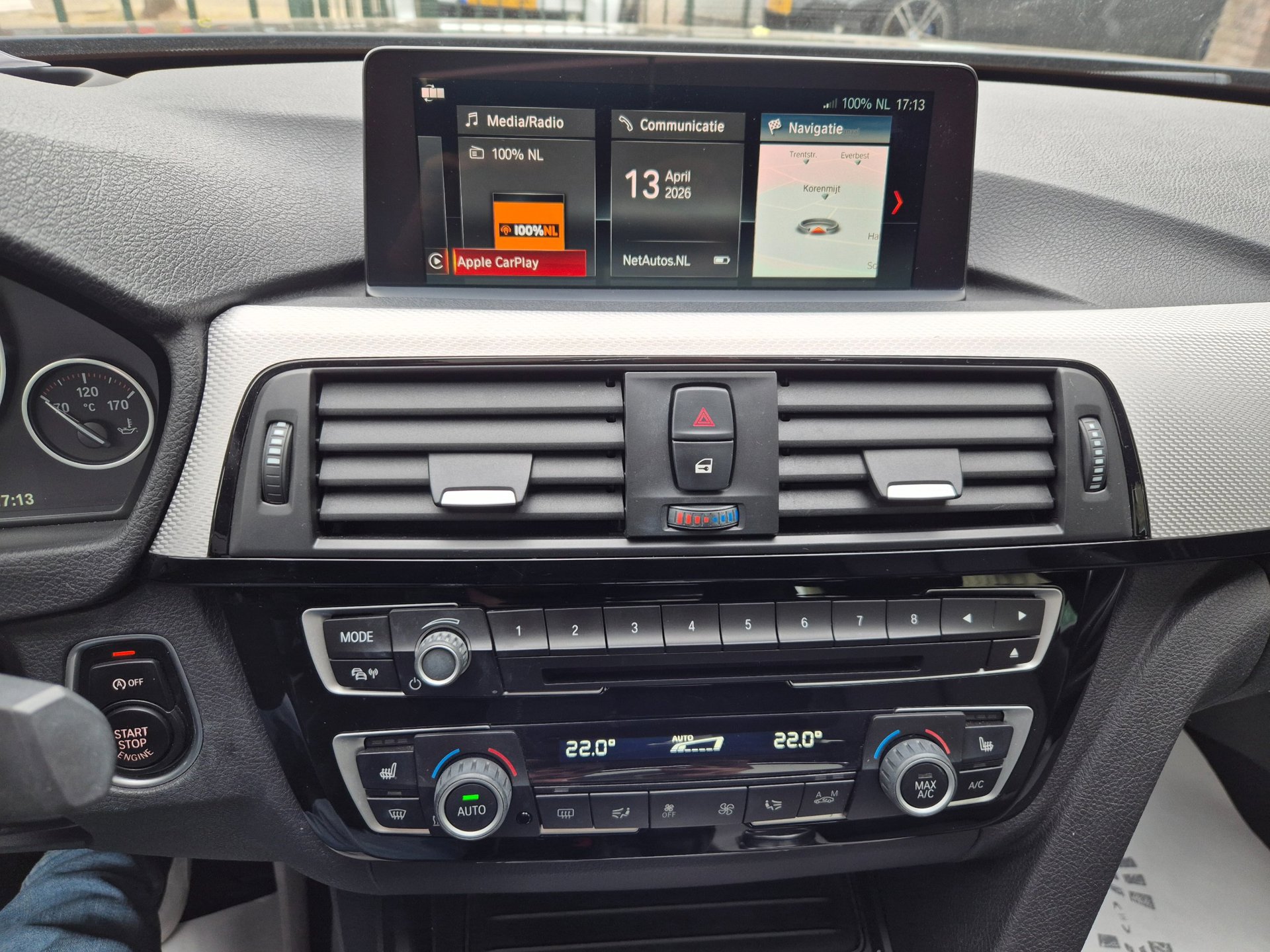 Foto van BMW 330i