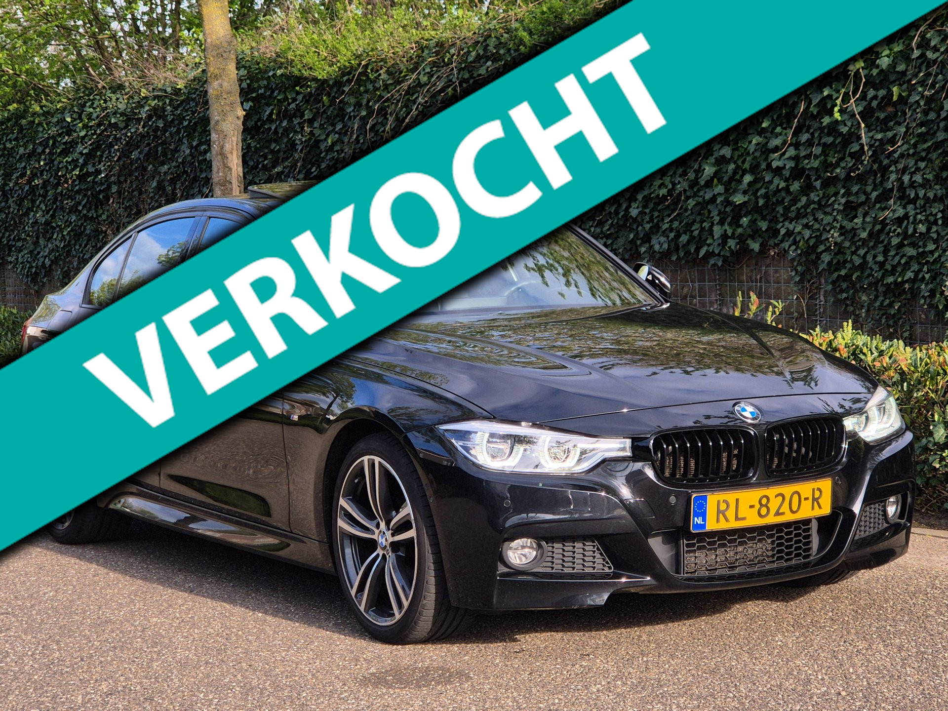 BMW 330i 330i High Executive 2018 - voorkant
