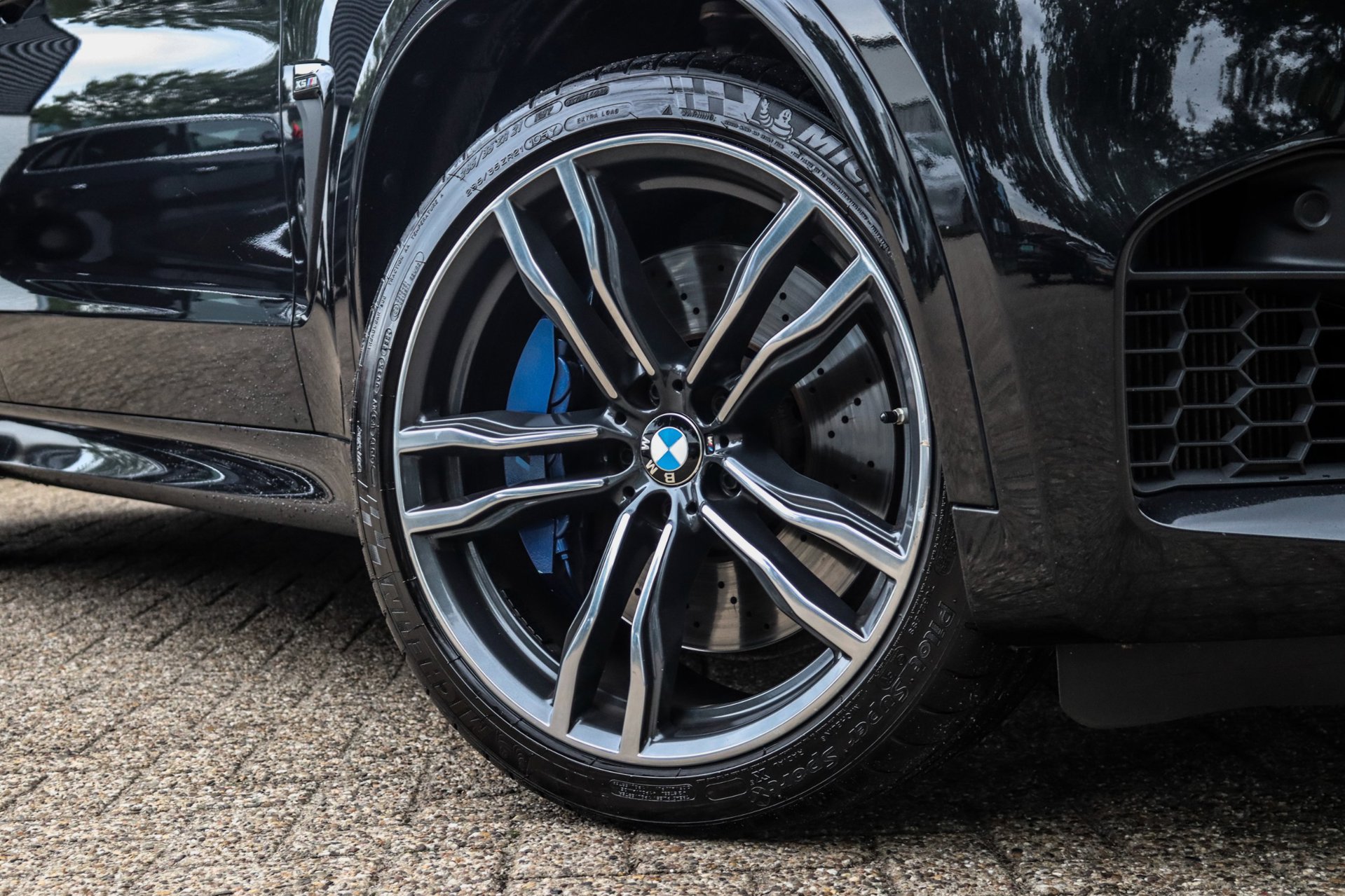 Foto van BMW X5 M