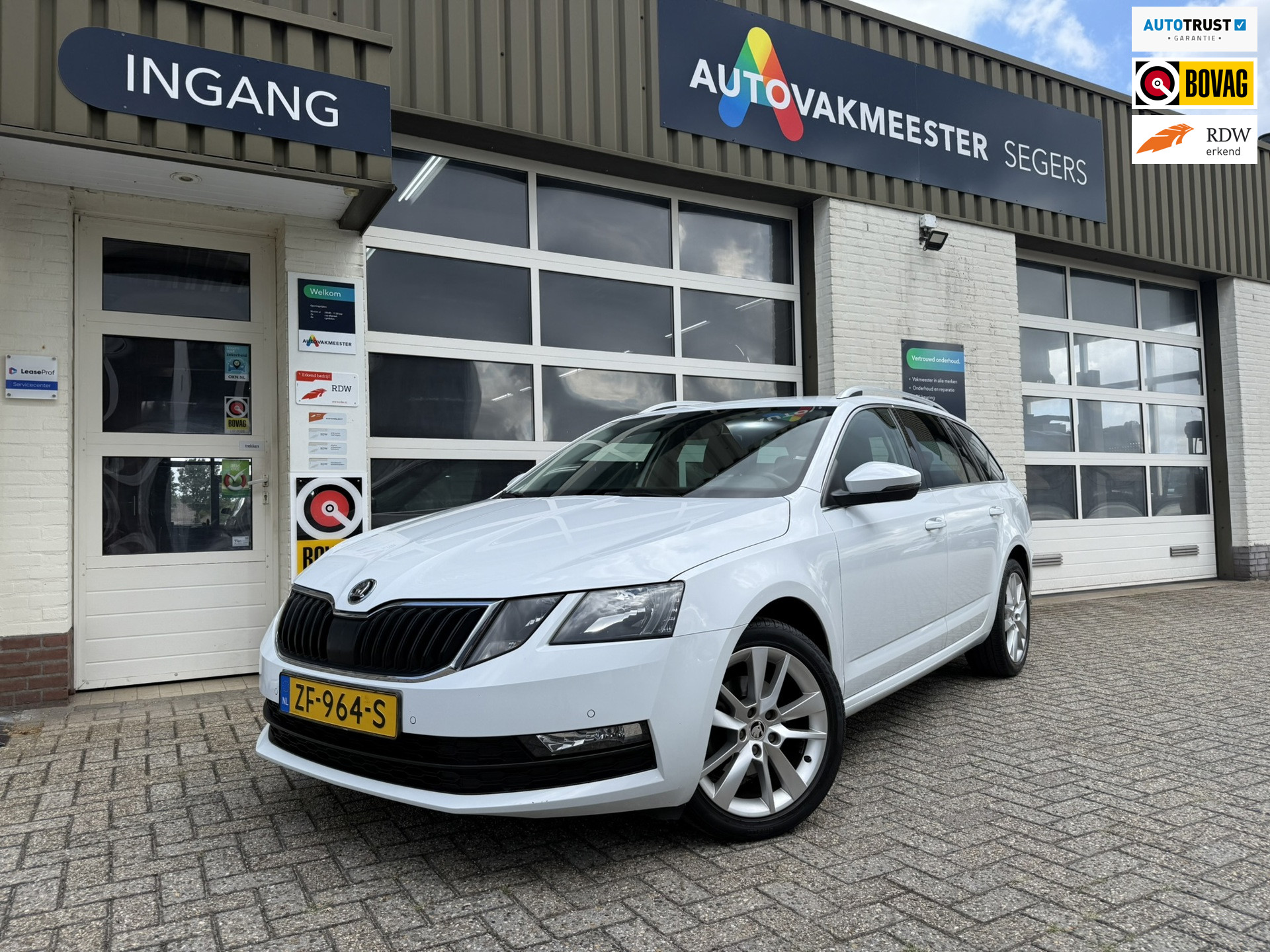 Skoda Octavia 1.0 TSI Greentech Ambition Business|Carplay|Vol| 2018 - voorkant