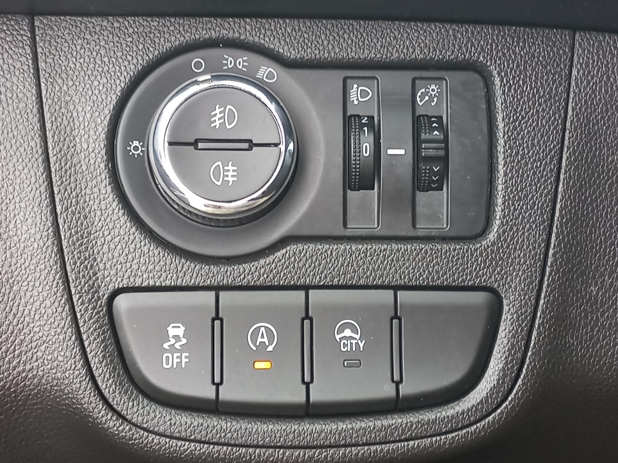 Foto van Opel Karl Rocks / Viva Rocks