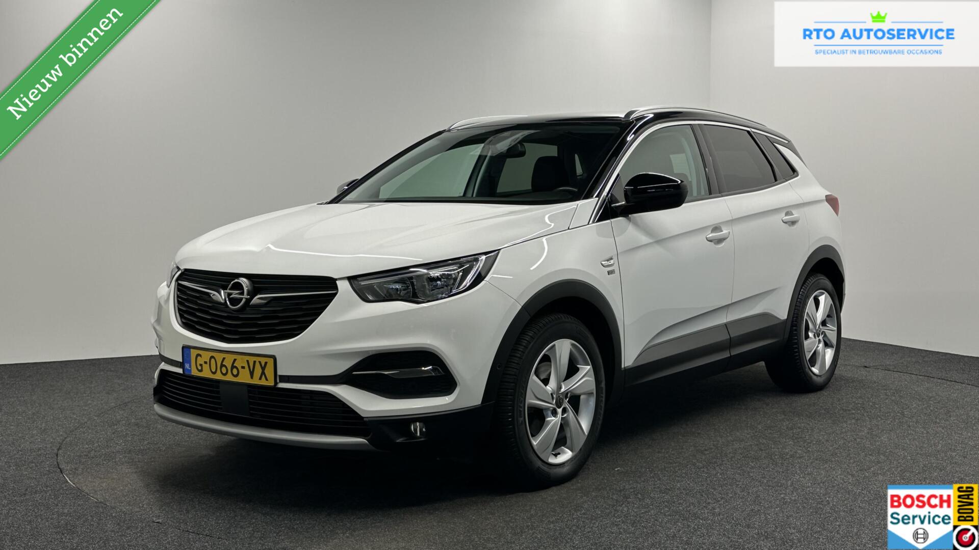 Opel Grandland X 1.2 Turbo Innovation CAMERA NAVI LM CARPLAY ECC CRUISE. 2019 - voorkant