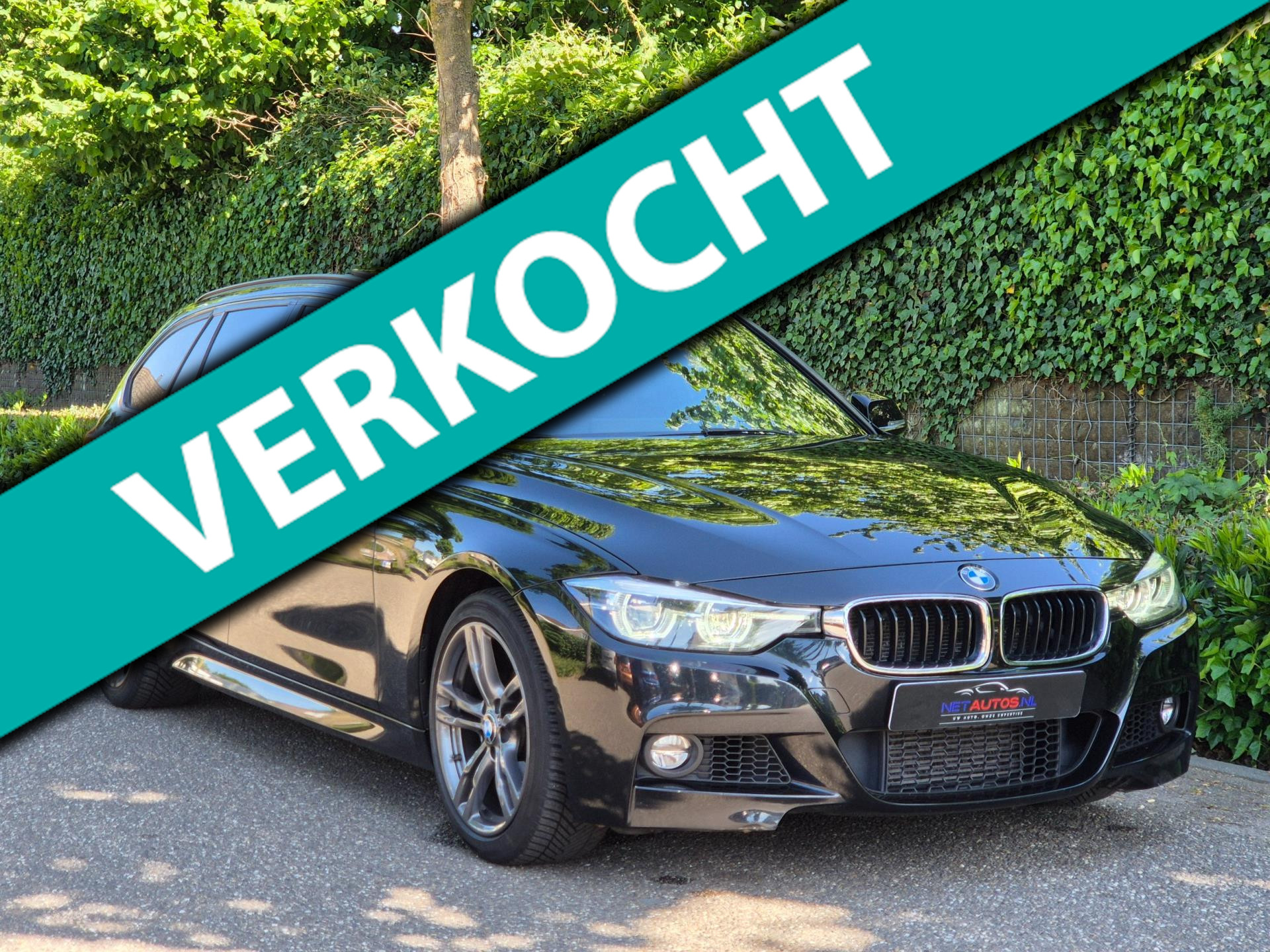 BMW 3-serie Touring 318i M Sport Pano Apple CarPlat Elk. Trekhaak 19inch NAP Rijklaar Garantie Zwart 2019 - voorkant