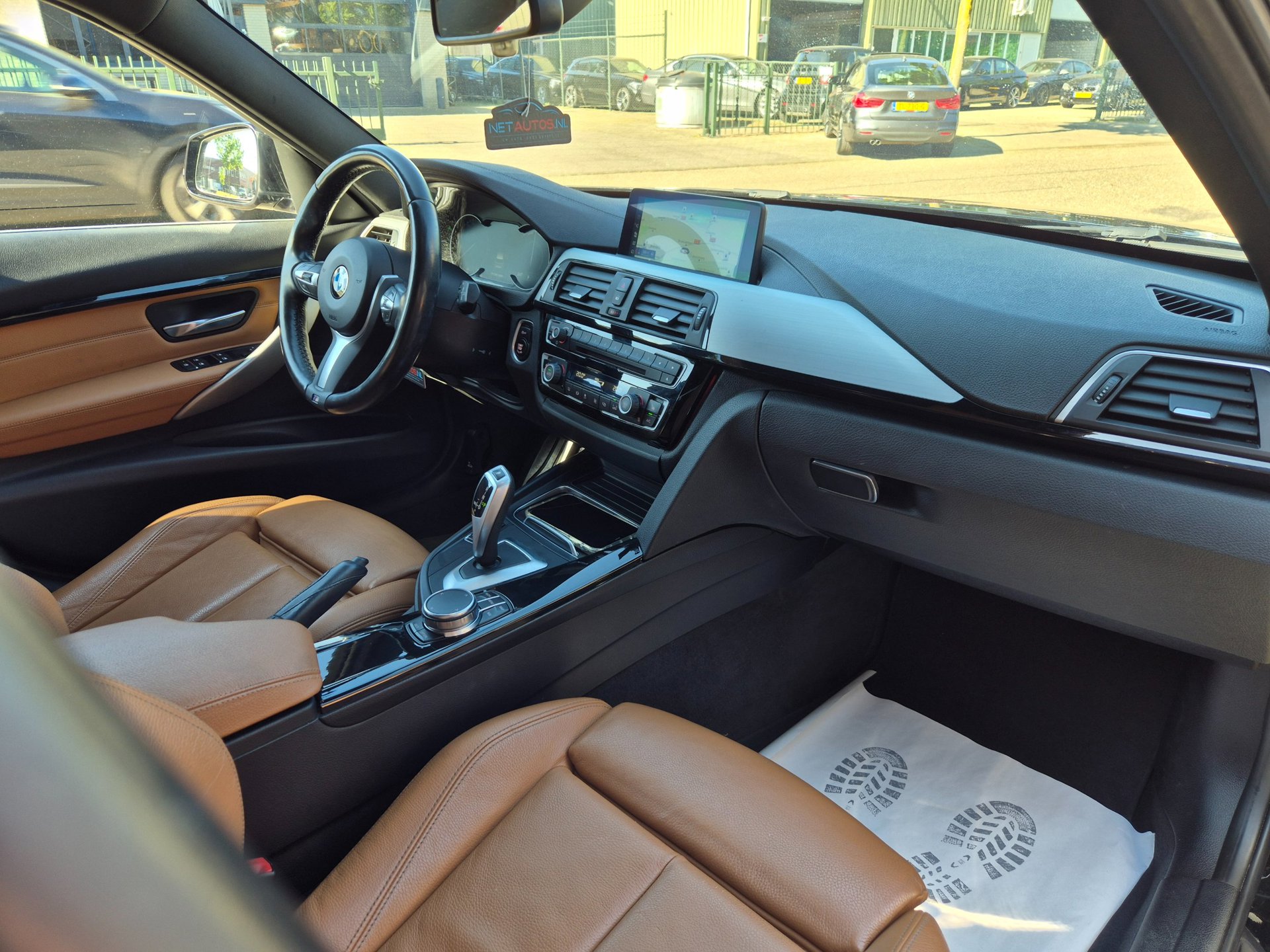 Foto van BMW 318i