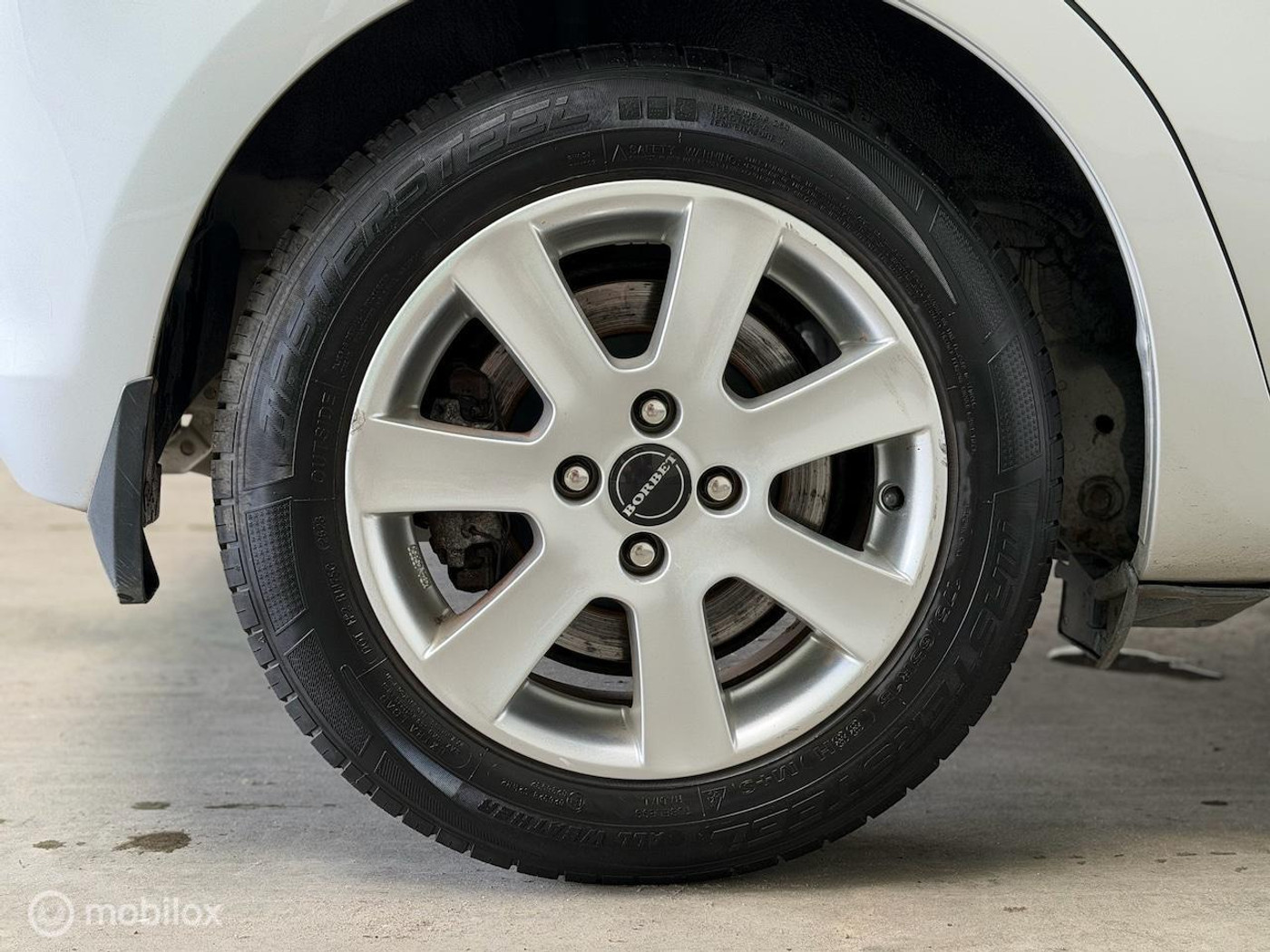 Foto van Toyota Toyota Yaris Hybrid