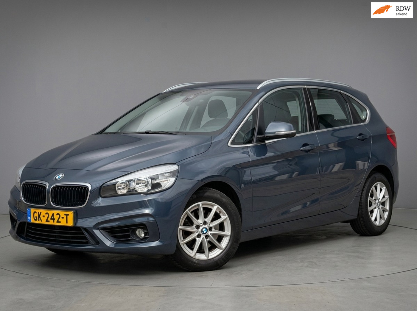 BMW 218i Active Tourer 218i Essential|Automaat|Trekhaak|Navigatie|Cruise|NAP 2015 - voorkant