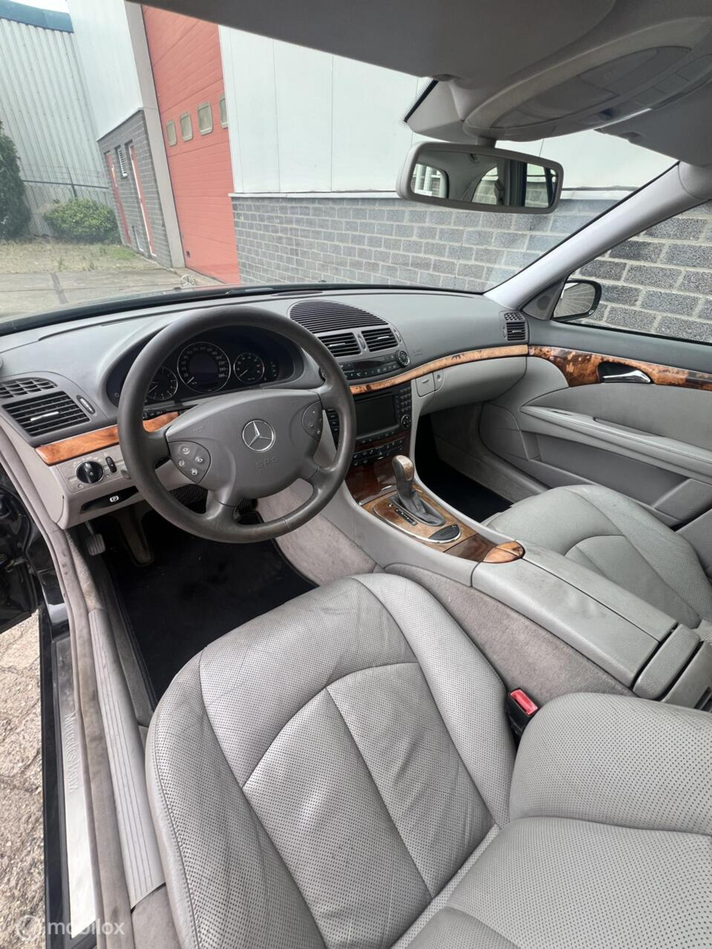 Foto van Mercedes-Benz E 320