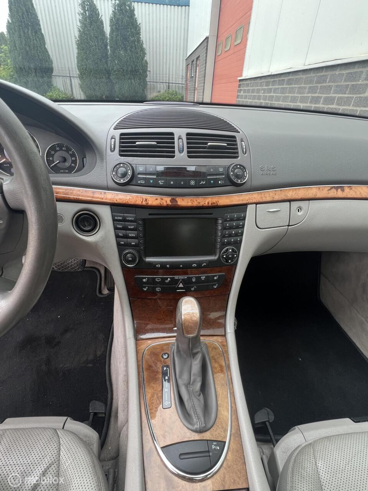 Foto van Mercedes-Benz E 320