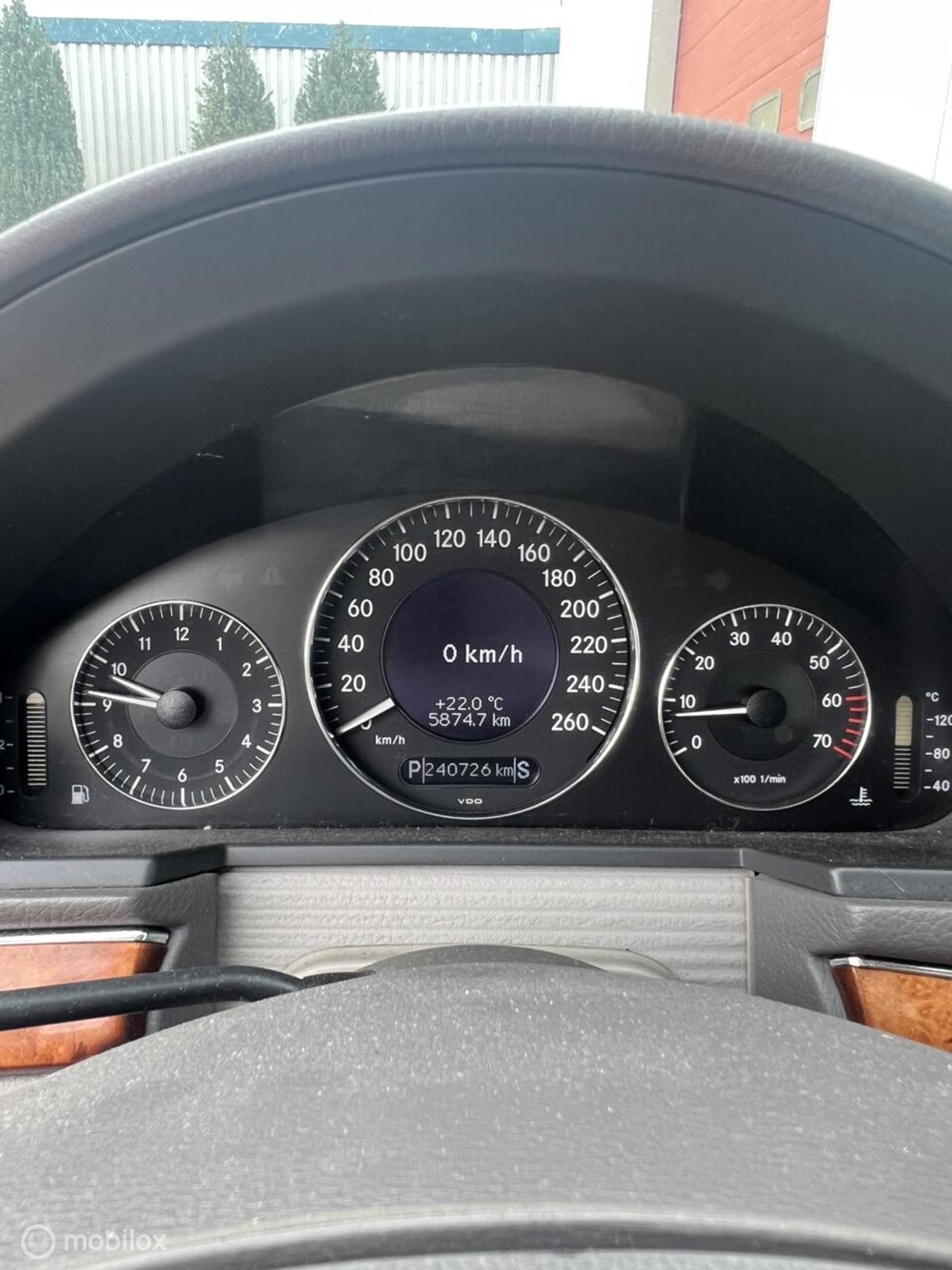 Foto van Mercedes-Benz E 320