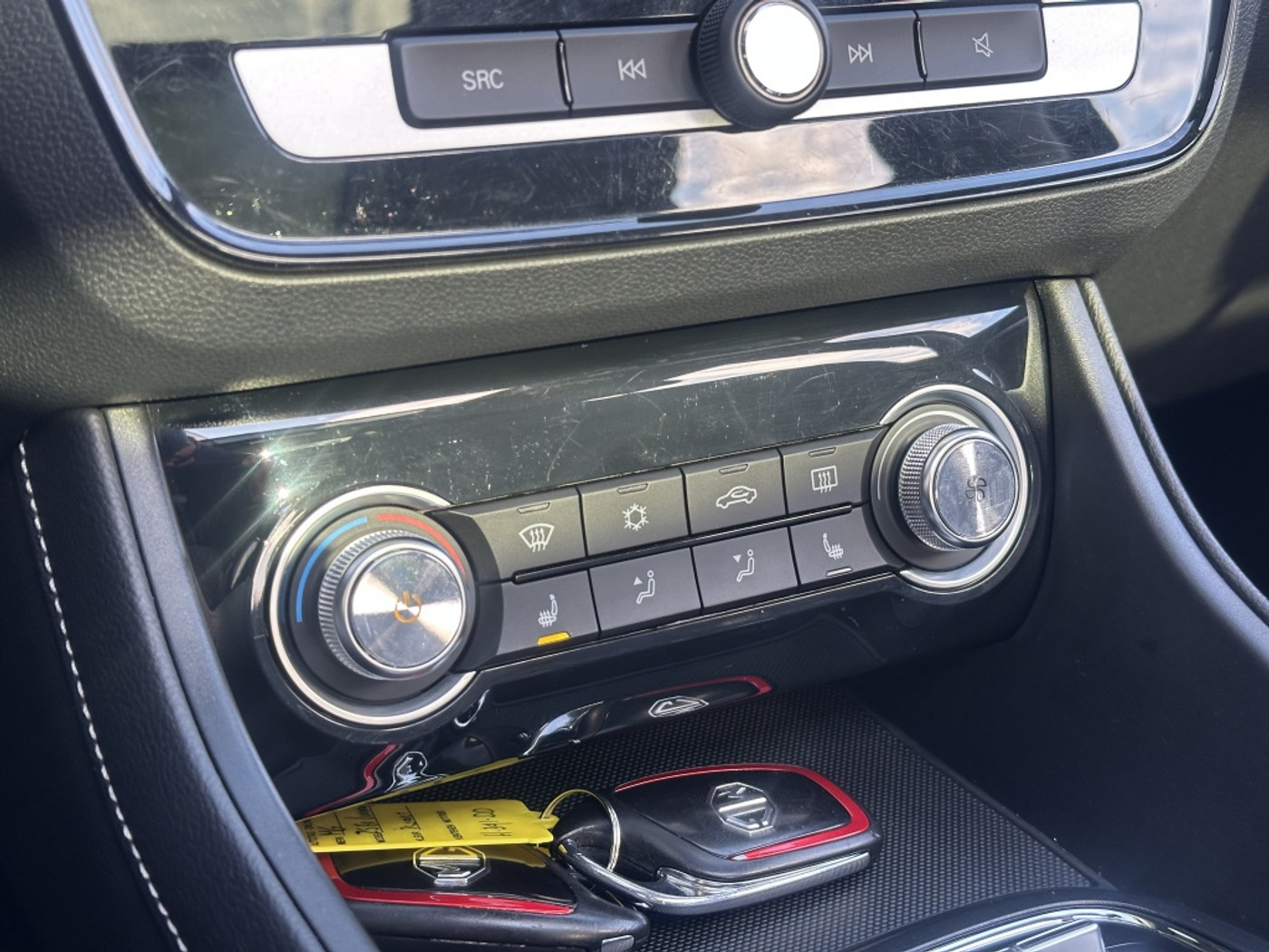 Foto van MG MG ZS Ev