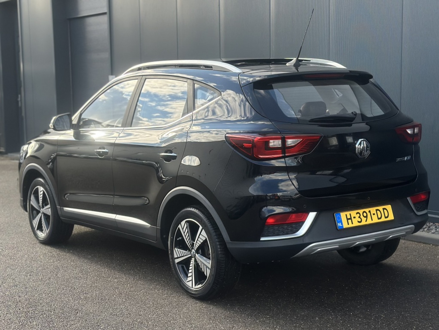 Foto van MG MG ZS Ev