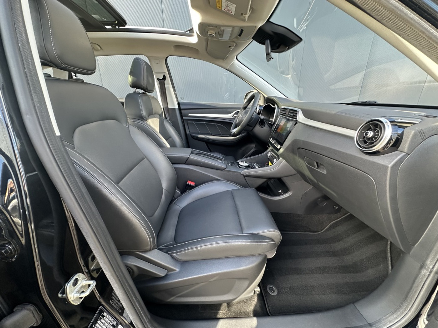 Foto van MG MG ZS Ev