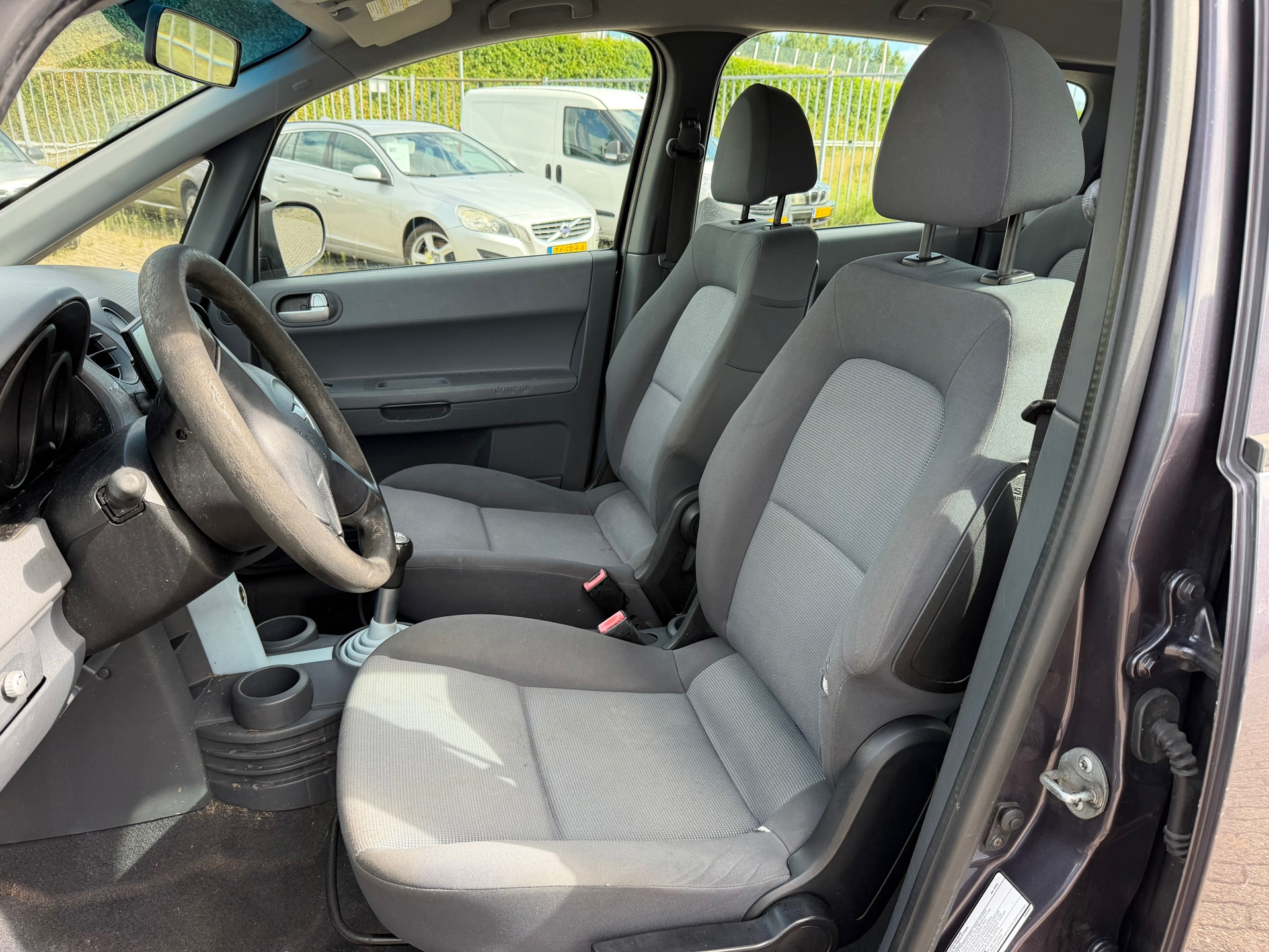 Foto van Mitsubishi Mitsubishi Colt