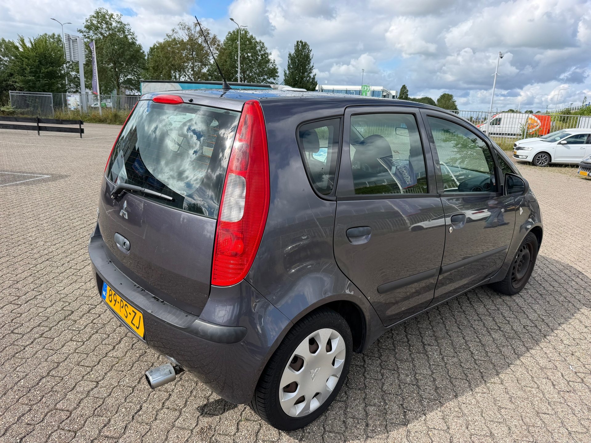 Foto van Mitsubishi Mitsubishi Colt