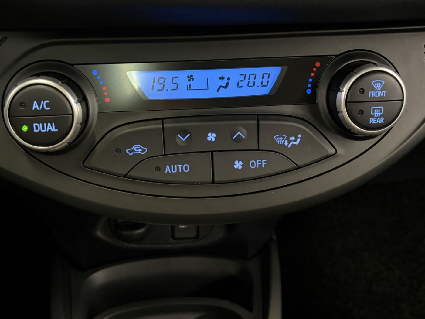 Foto van Toyota Toyota Yaris Hybrid