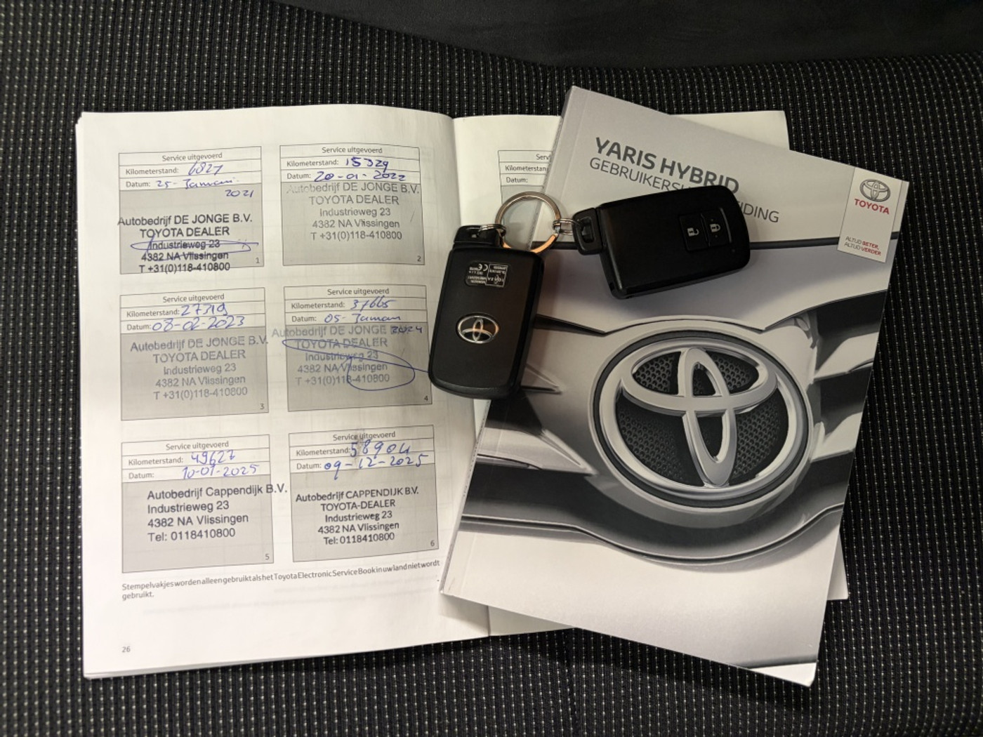 Foto van Toyota Toyota Yaris Hybrid