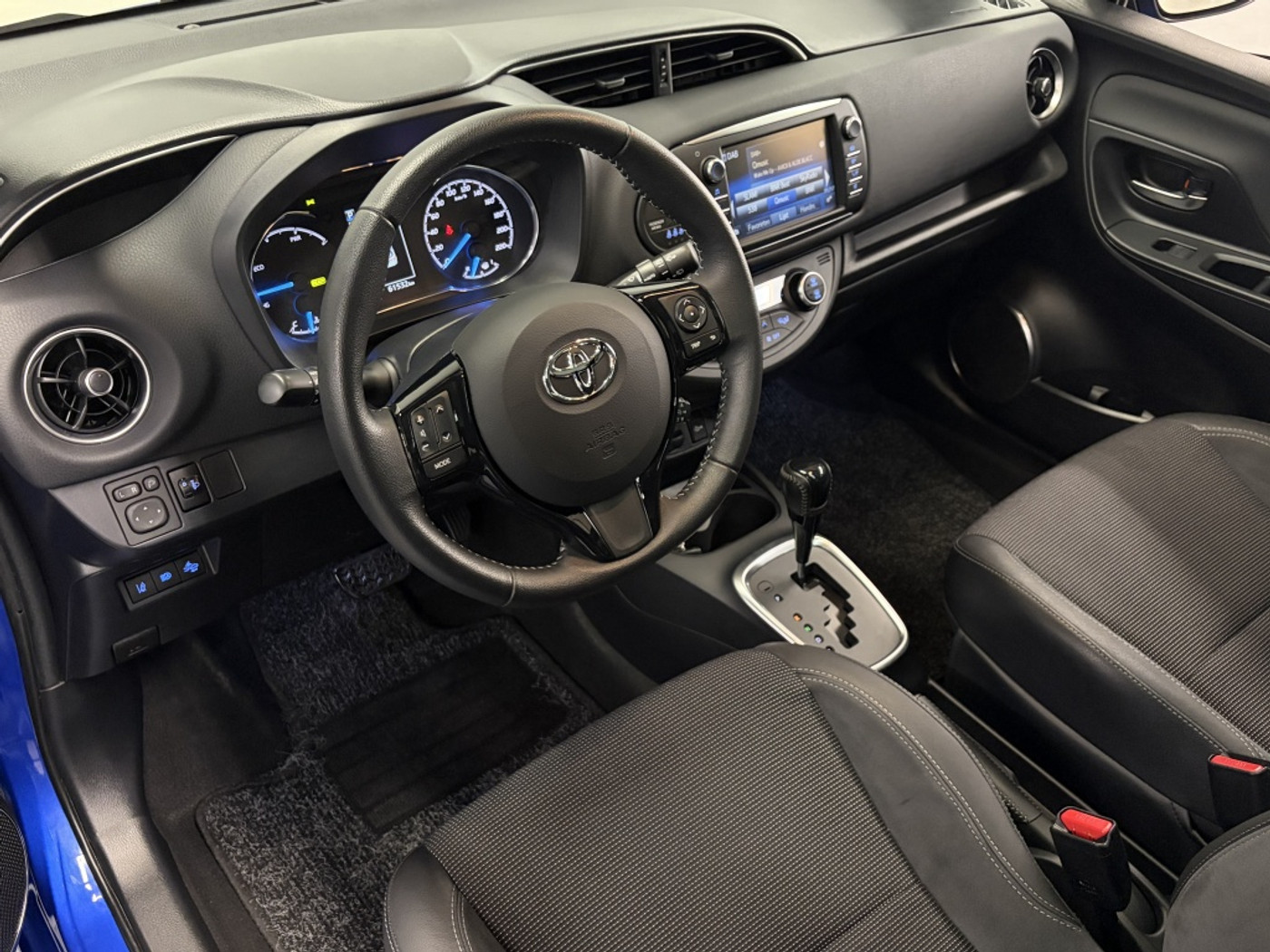 Foto van Toyota Toyota Yaris Hybrid
