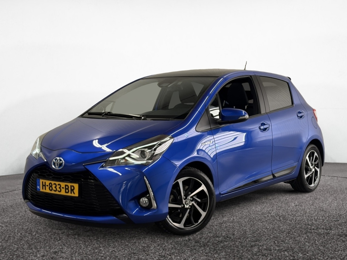 Toyota Toyota Yaris Hybrid 1.5 Hybrid Executive 2020 - voorkant