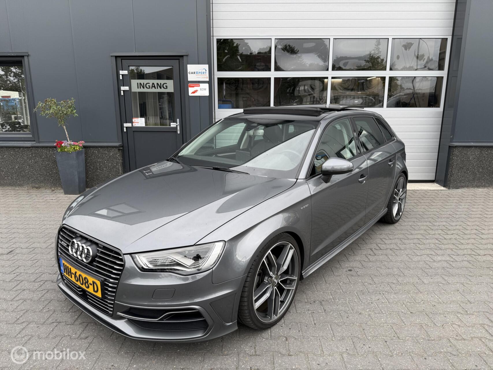 Foto van Audi A3 Sportback E-tron