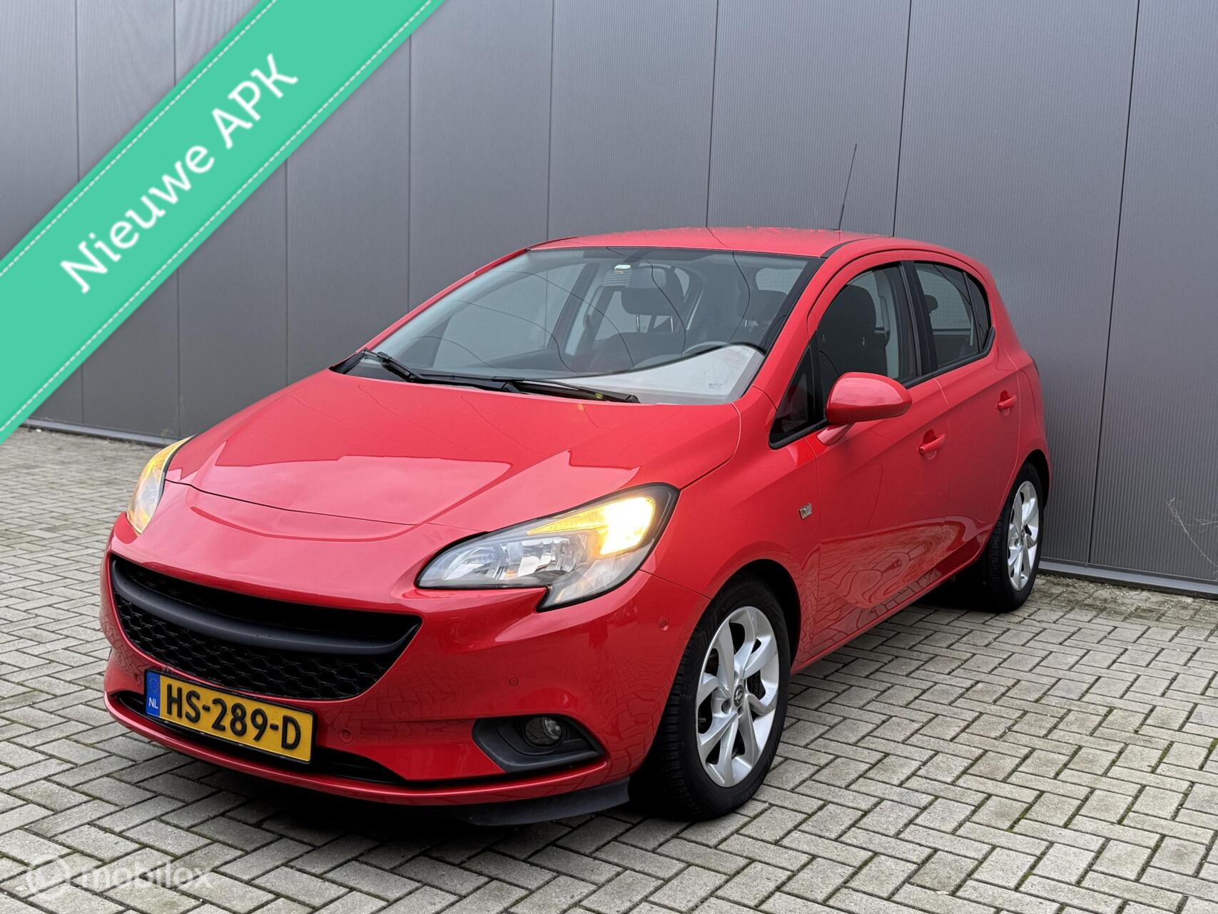 Opel Corsa-e 1.0 Turbo Edition, Cruise, Blind Spot, A/C, PDC. 2015 - voorkant