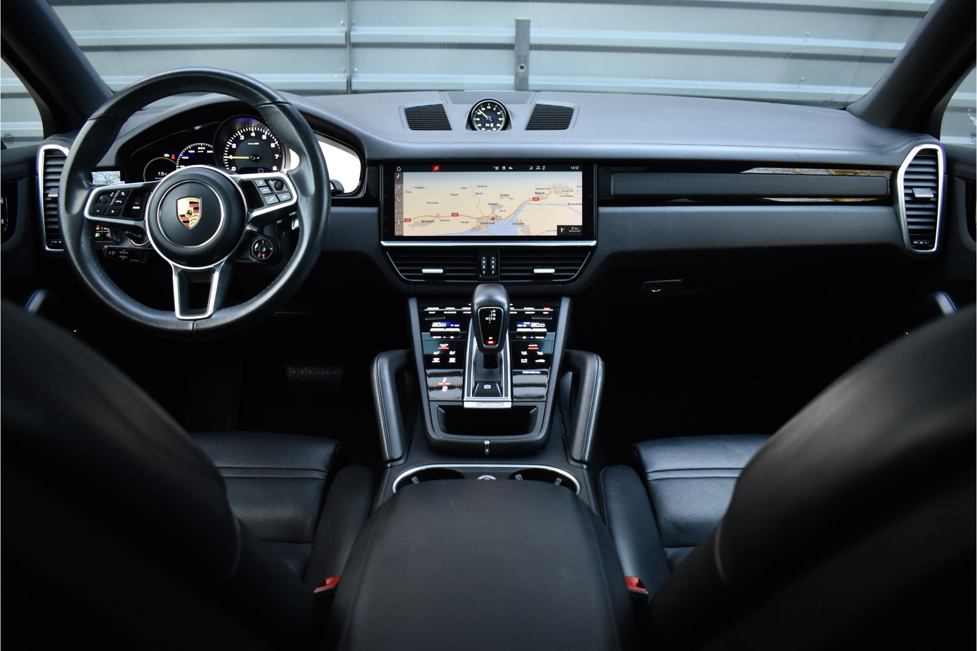 Foto van Porsche Cayenne E-hybrid