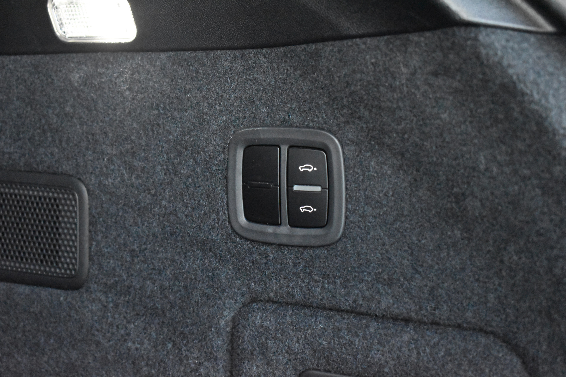 Foto van Porsche Cayenne E-hybrid
