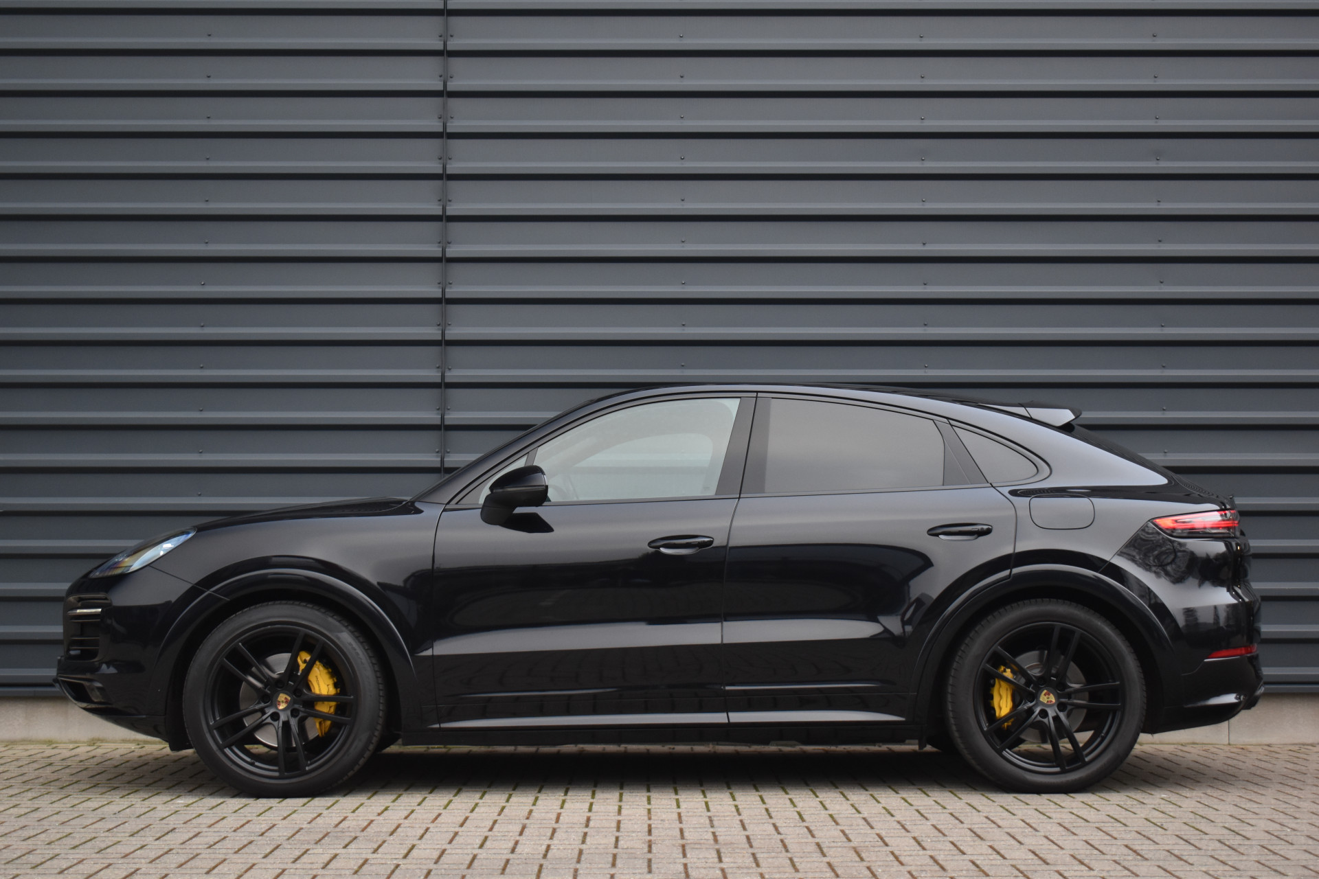Foto van Porsche Cayenne E-hybrid