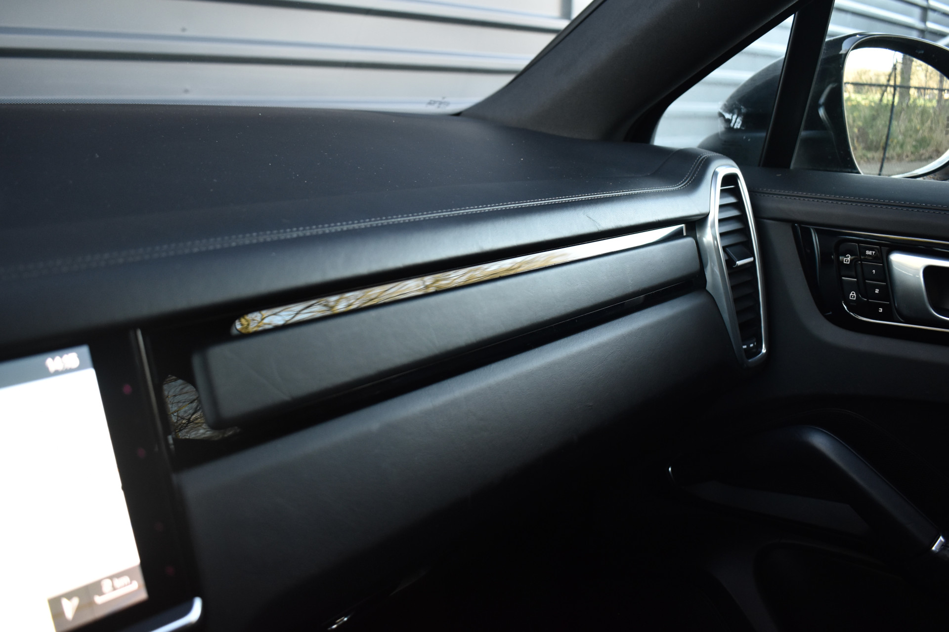 Foto van Porsche Cayenne E-hybrid