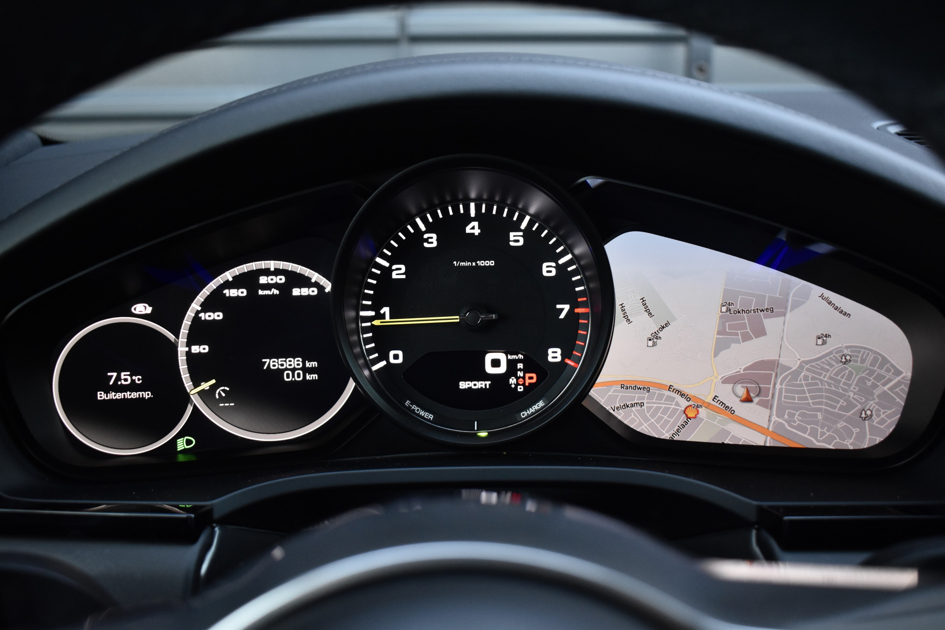 Foto van Porsche Cayenne E-hybrid