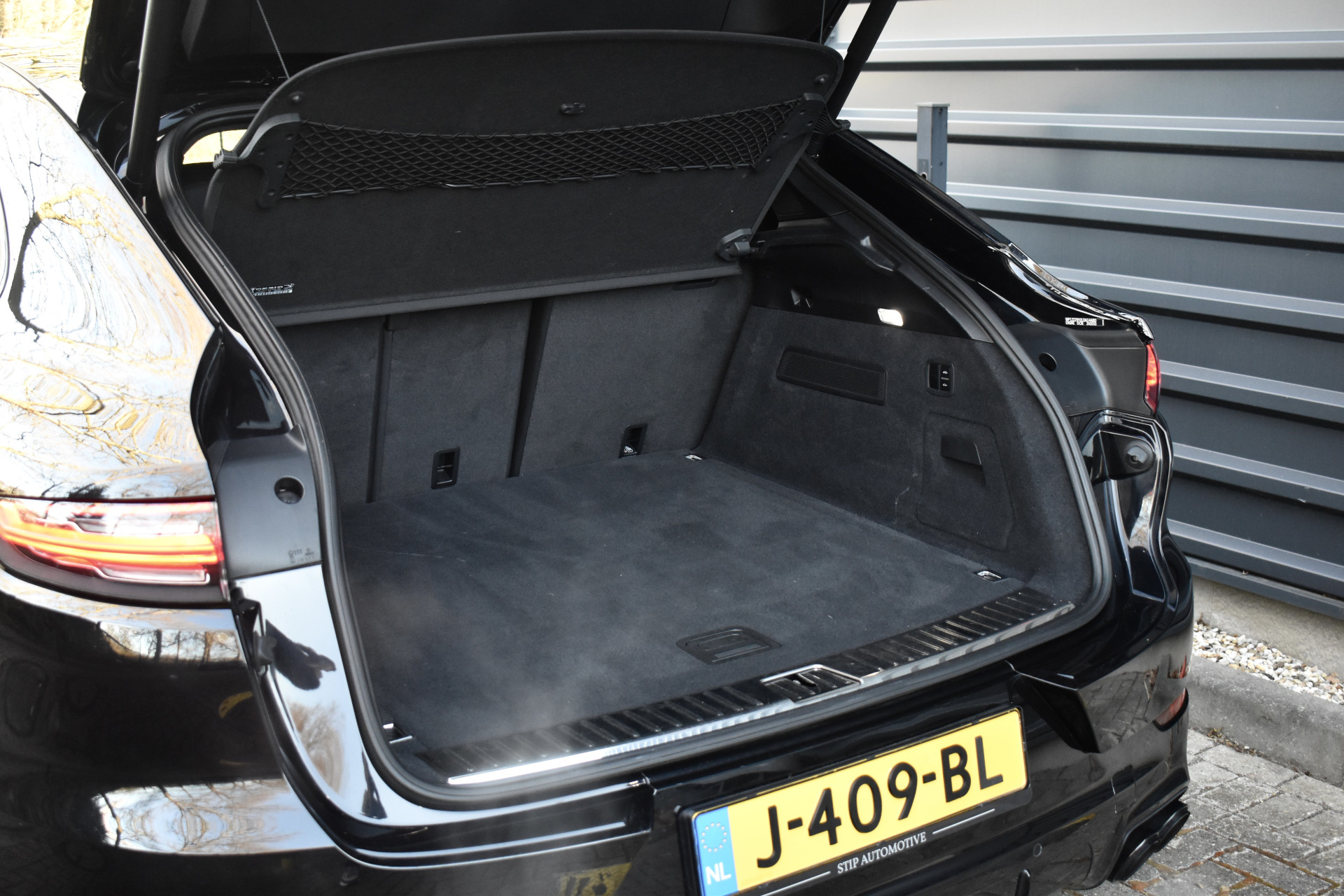 Foto van Porsche Cayenne E-hybrid