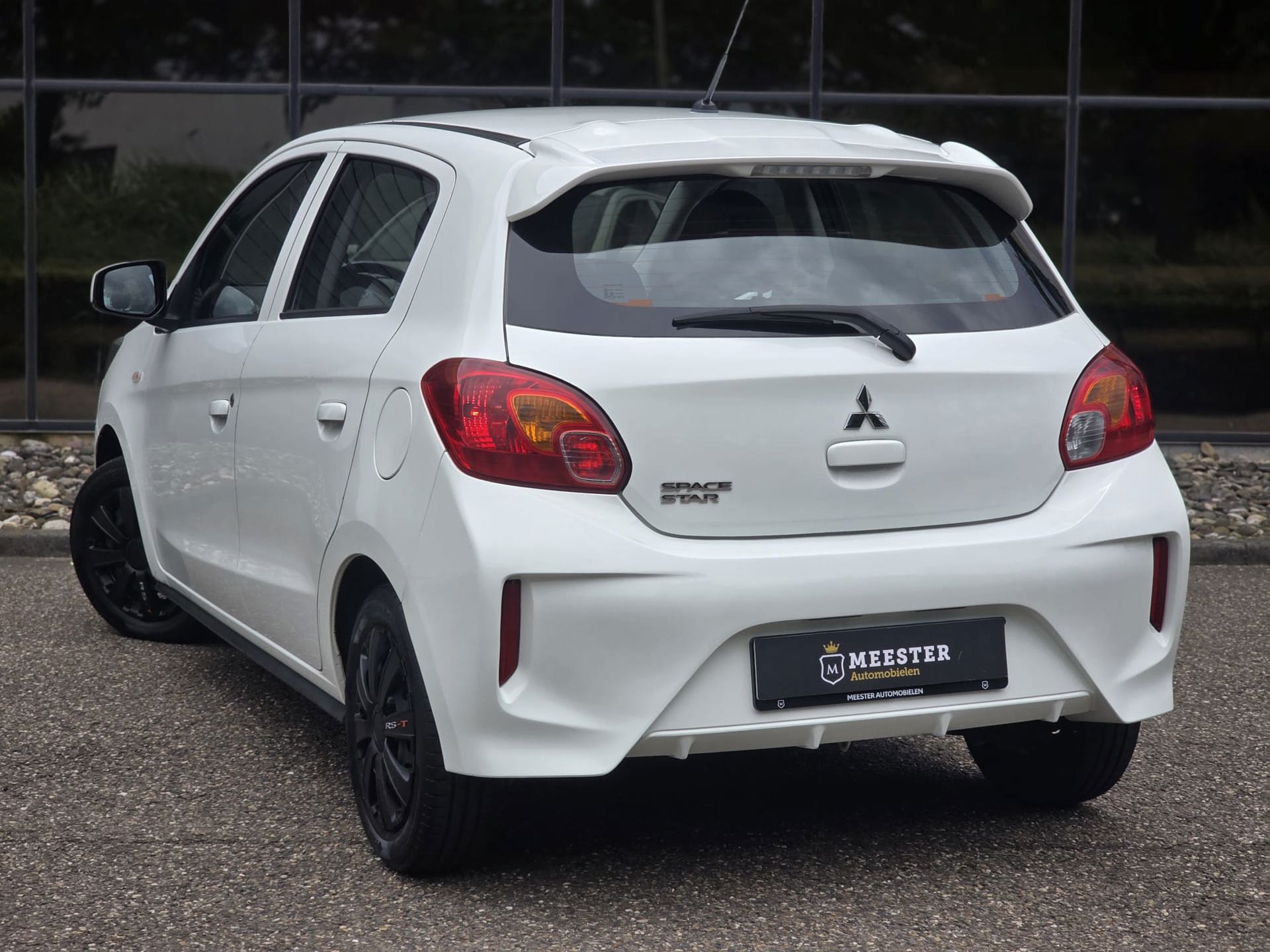 Foto van Mitsubishi Mitsubishi Space Star