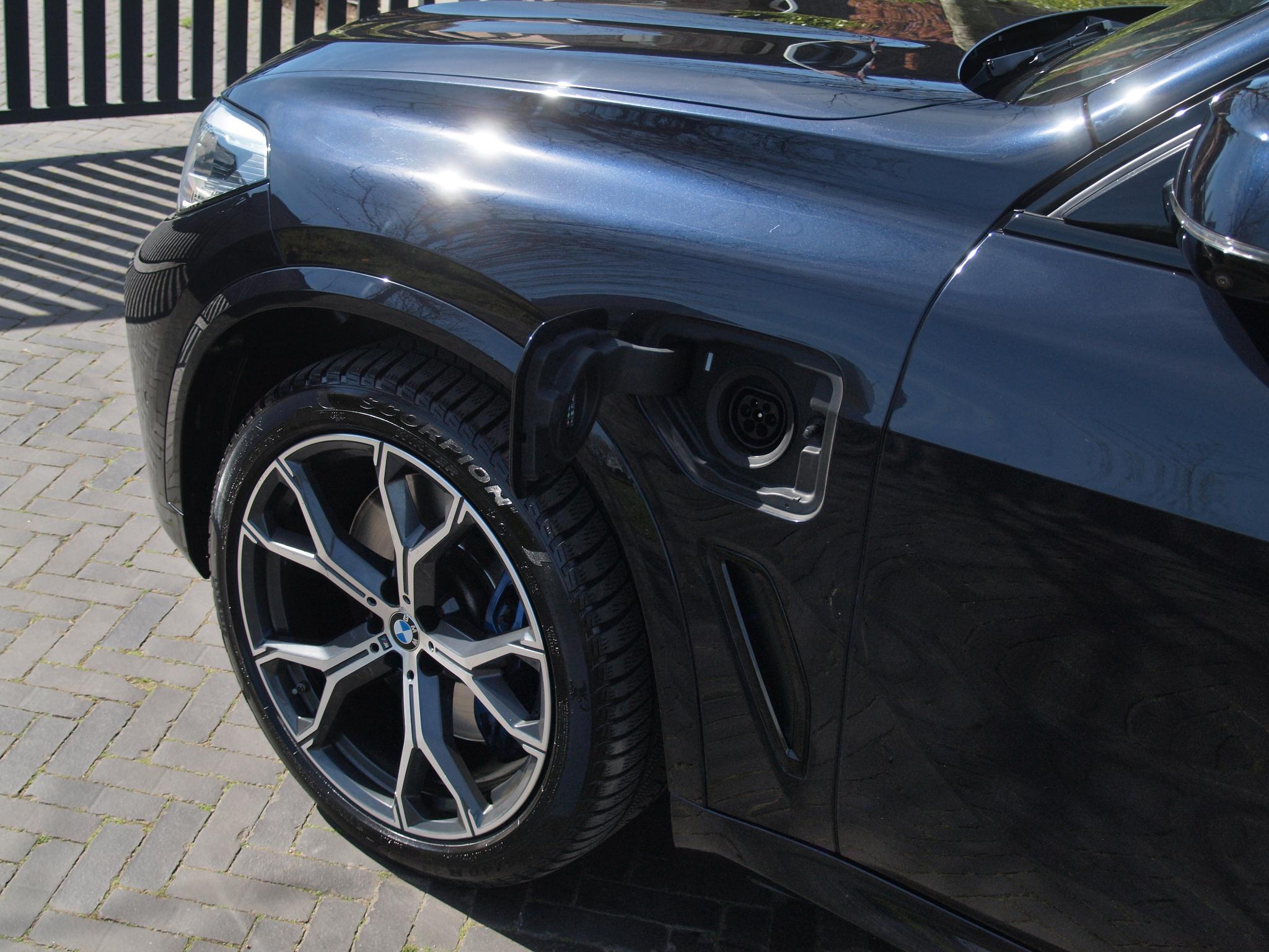 Foto van BMW X5 Xdrive45e
