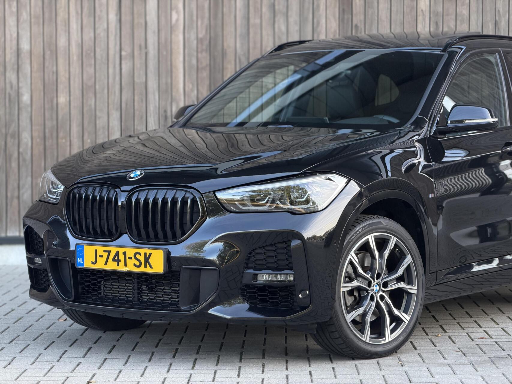 Foto van BMW X1 Sdrive20i