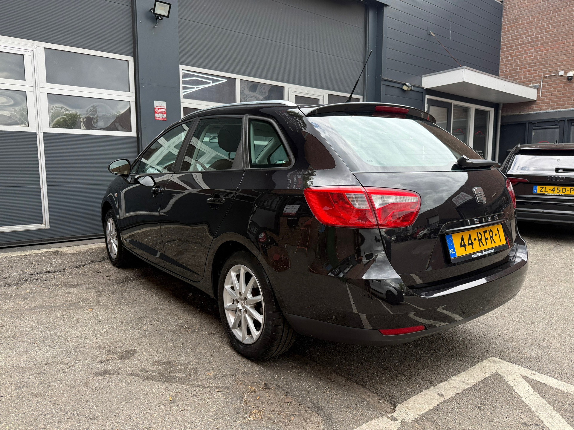 Foto van Seat Ibiza ST