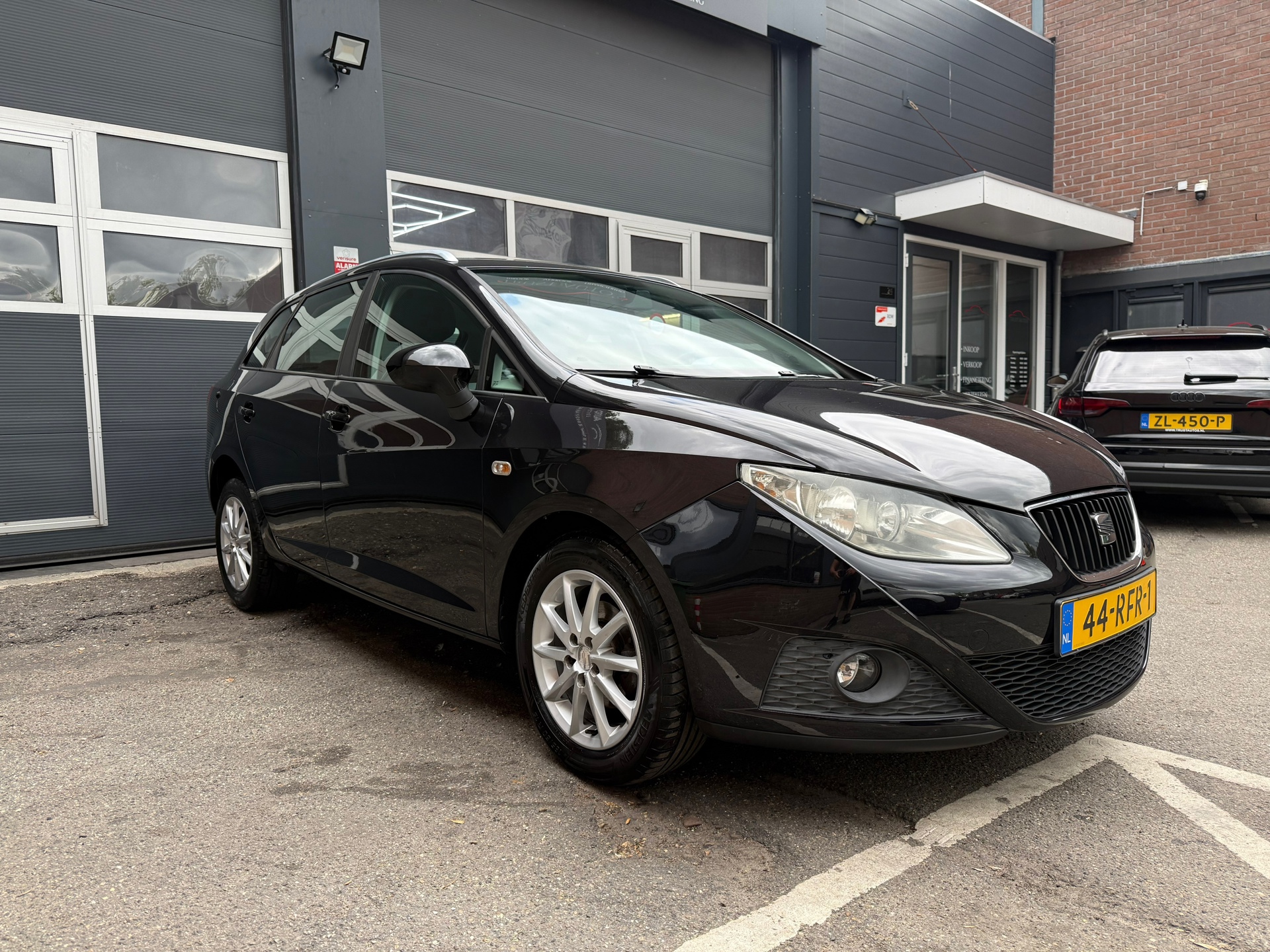 Foto van Seat Ibiza ST