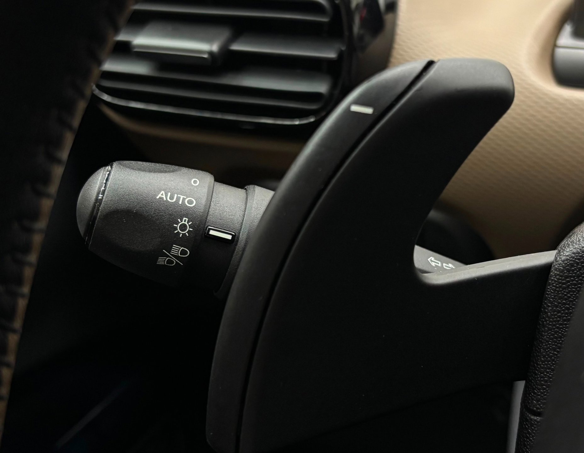Foto van Citroen C4 Cactus