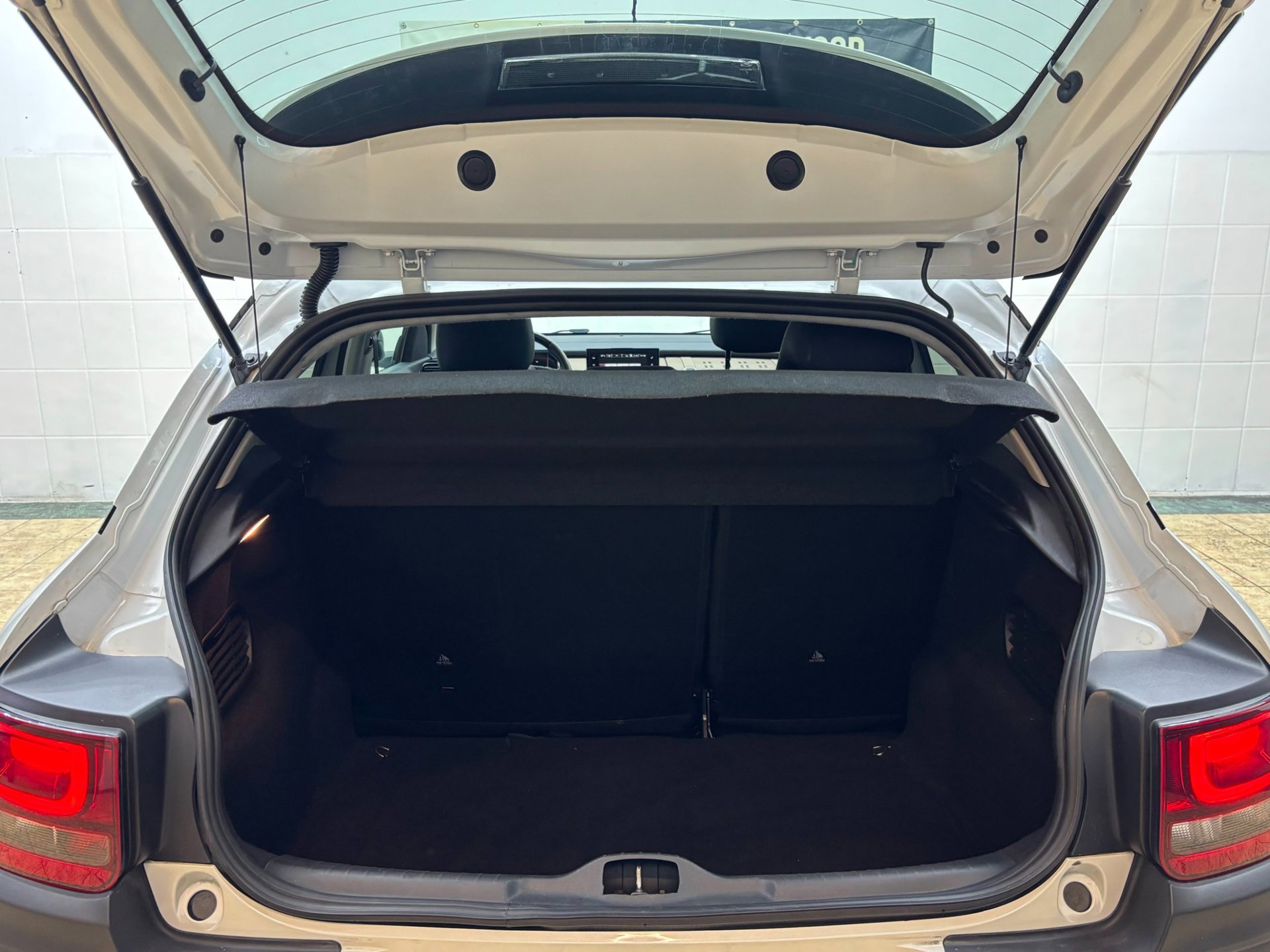 Foto van Citroen C4 Cactus