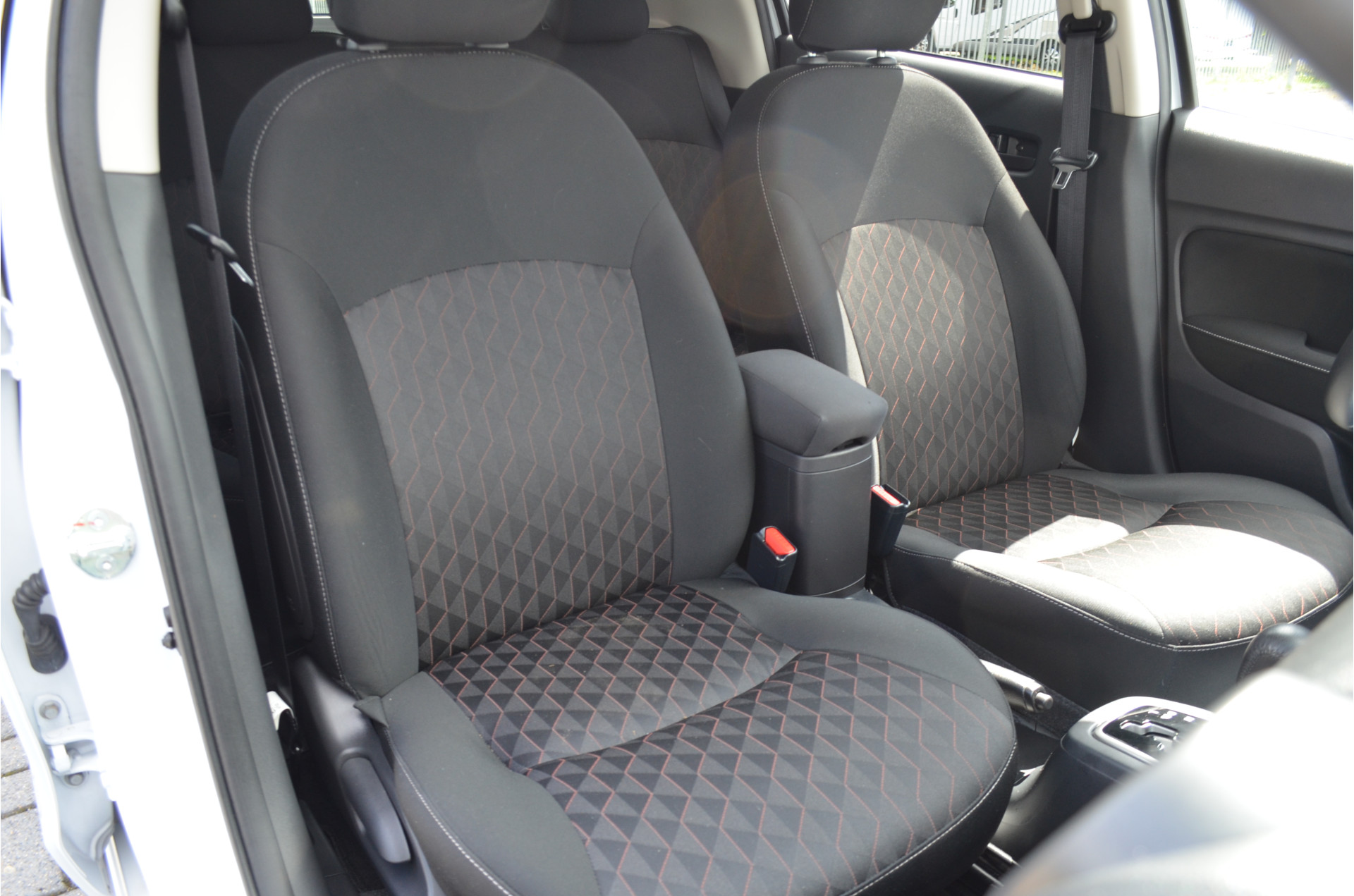 Foto van Mitsubishi Mitsubishi Space Star