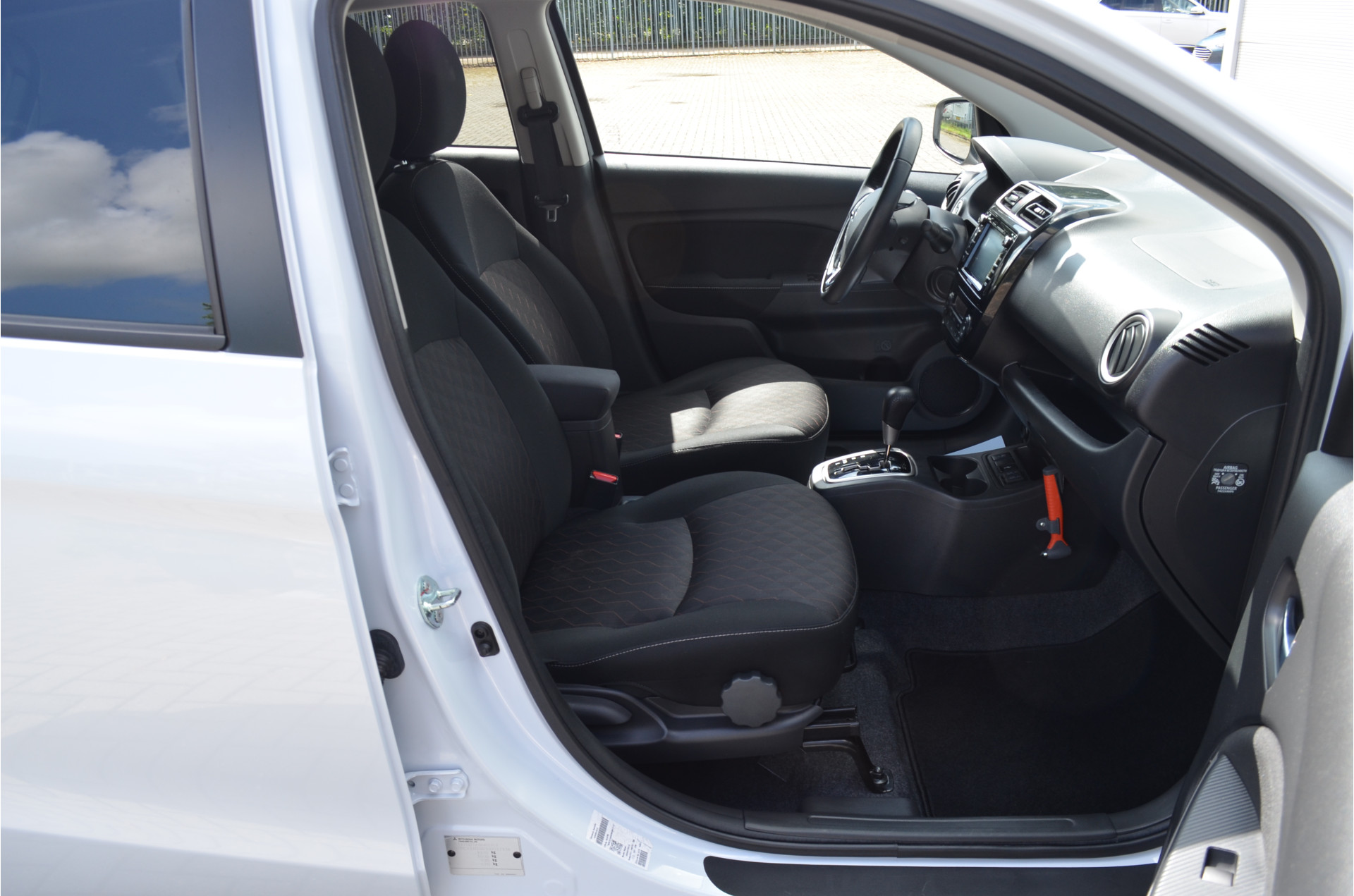 Foto van Mitsubishi Mitsubishi Space Star