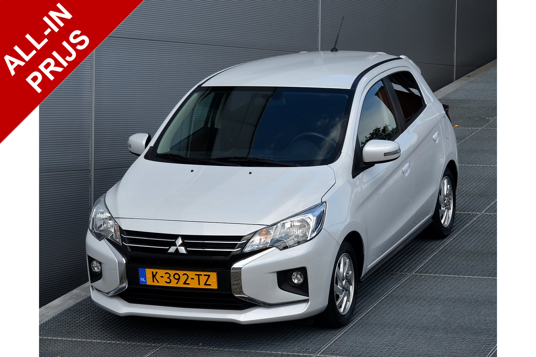 Mitsubishi Mitsubishi Space Star 1.2 CVT NOVA CLEARTEC 2021 - voorkant