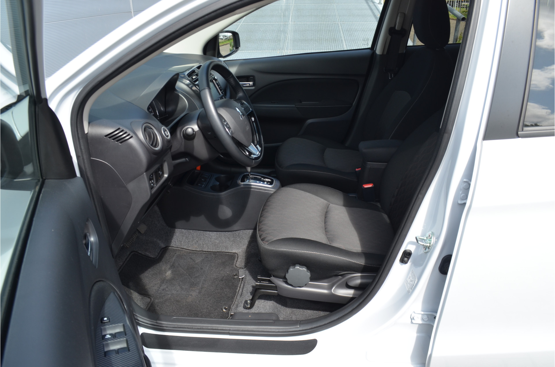 Foto van Mitsubishi Mitsubishi Space Star