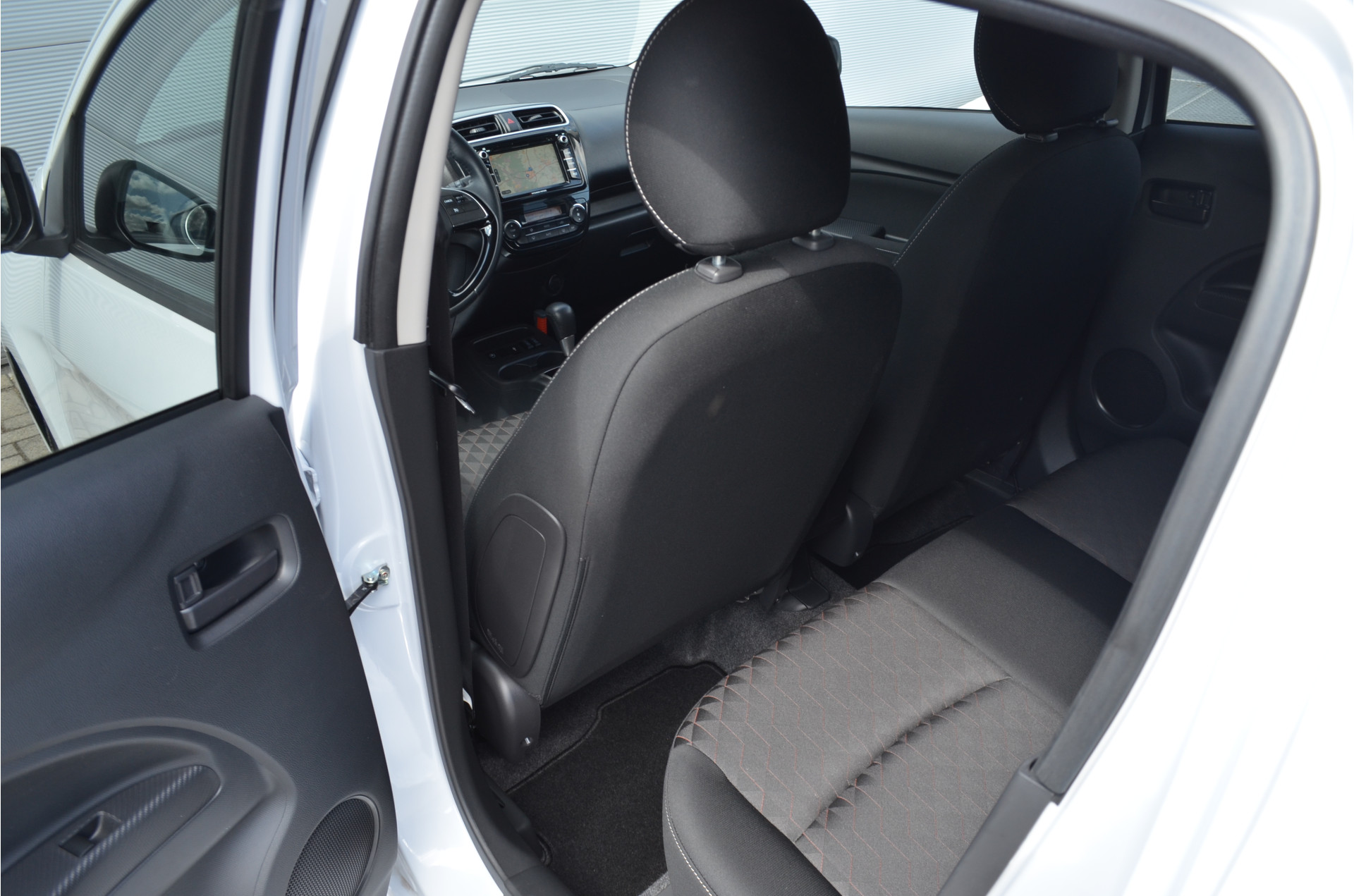 Foto van Mitsubishi Mitsubishi Space Star