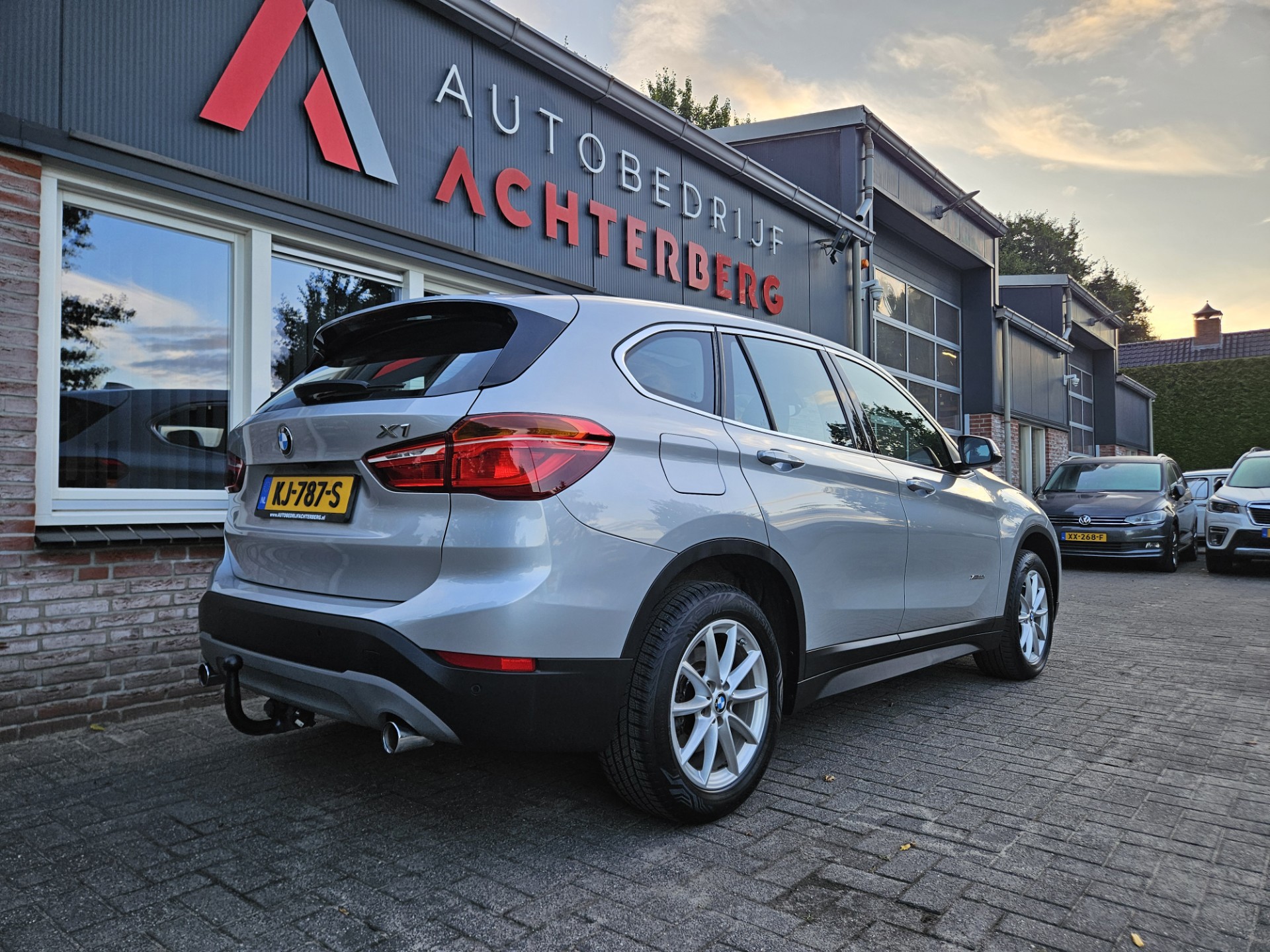 Foto van BMW X1 Xdrive20i